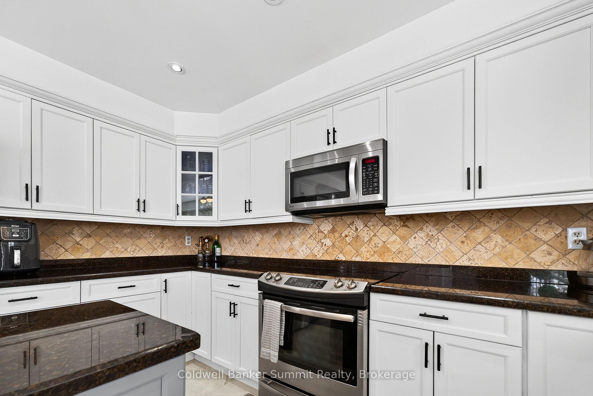 Photo 15 of 1037 Sandcliff Drive, Oshawa, Pinecrest — HOMEH