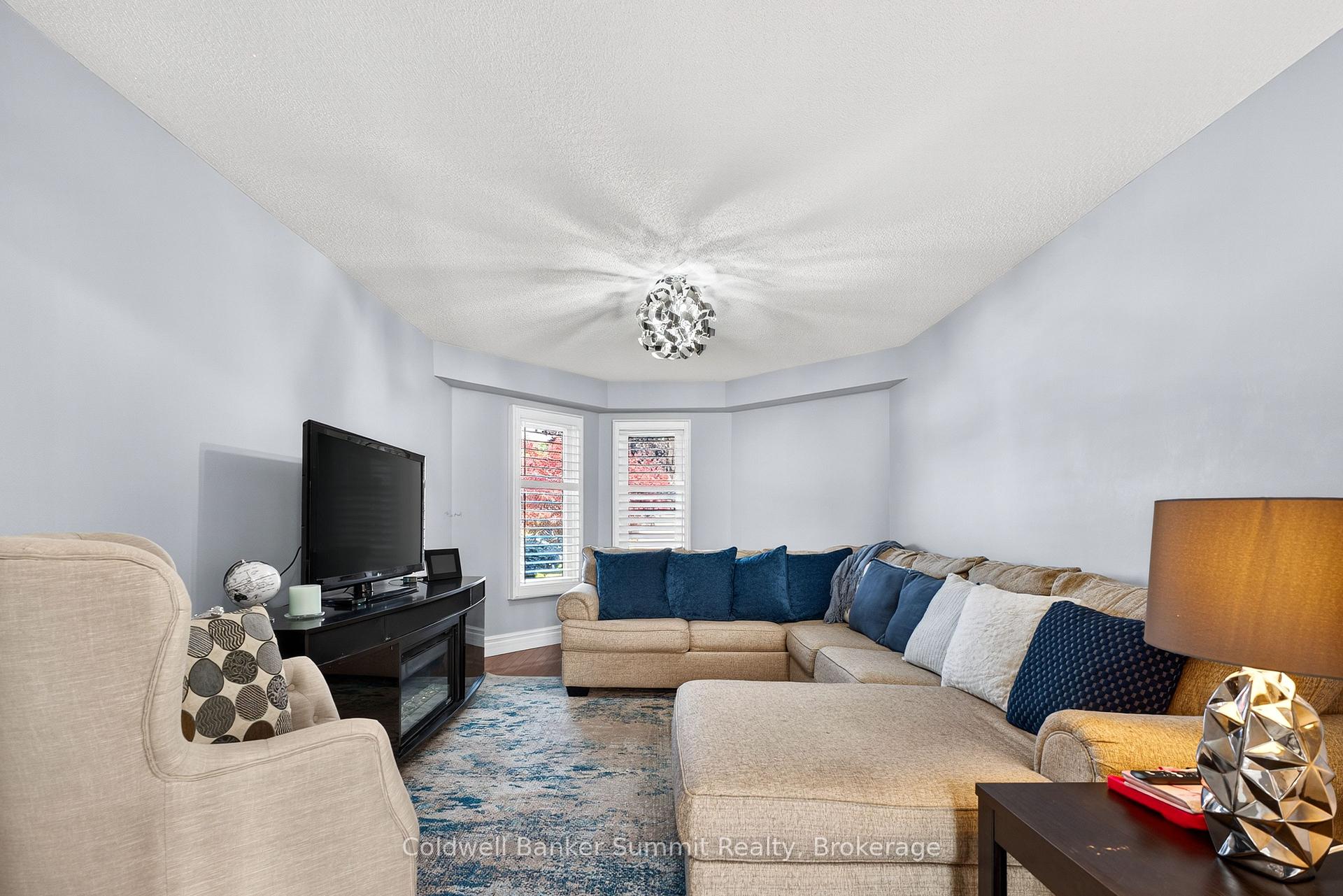 Photo 30 of 1037 Sandcliff Drive, Oshawa, Pinecrest — HOMEH