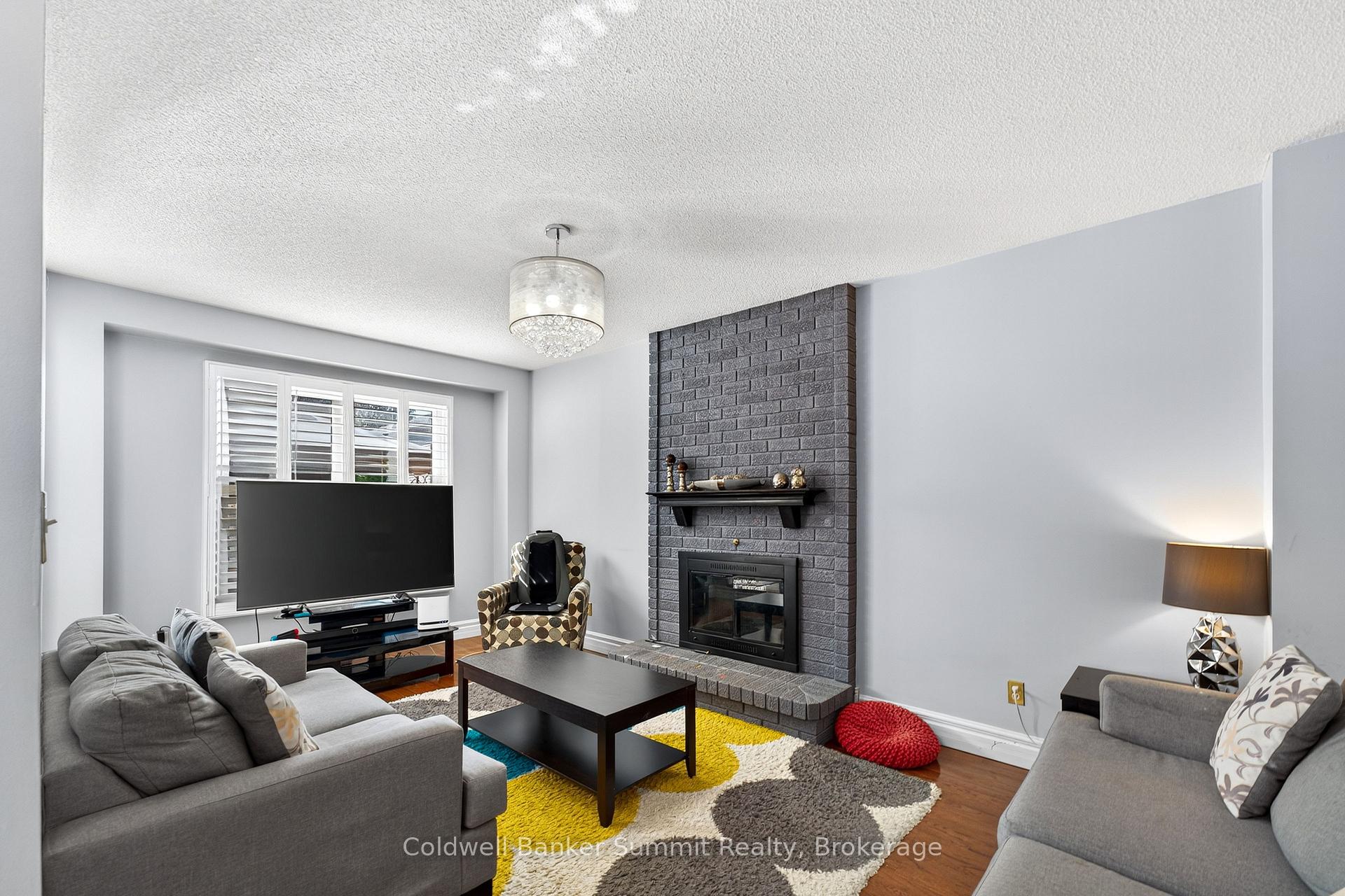 Photo 37 of 1037 Sandcliff Drive, Oshawa, Pinecrest — HOMEH