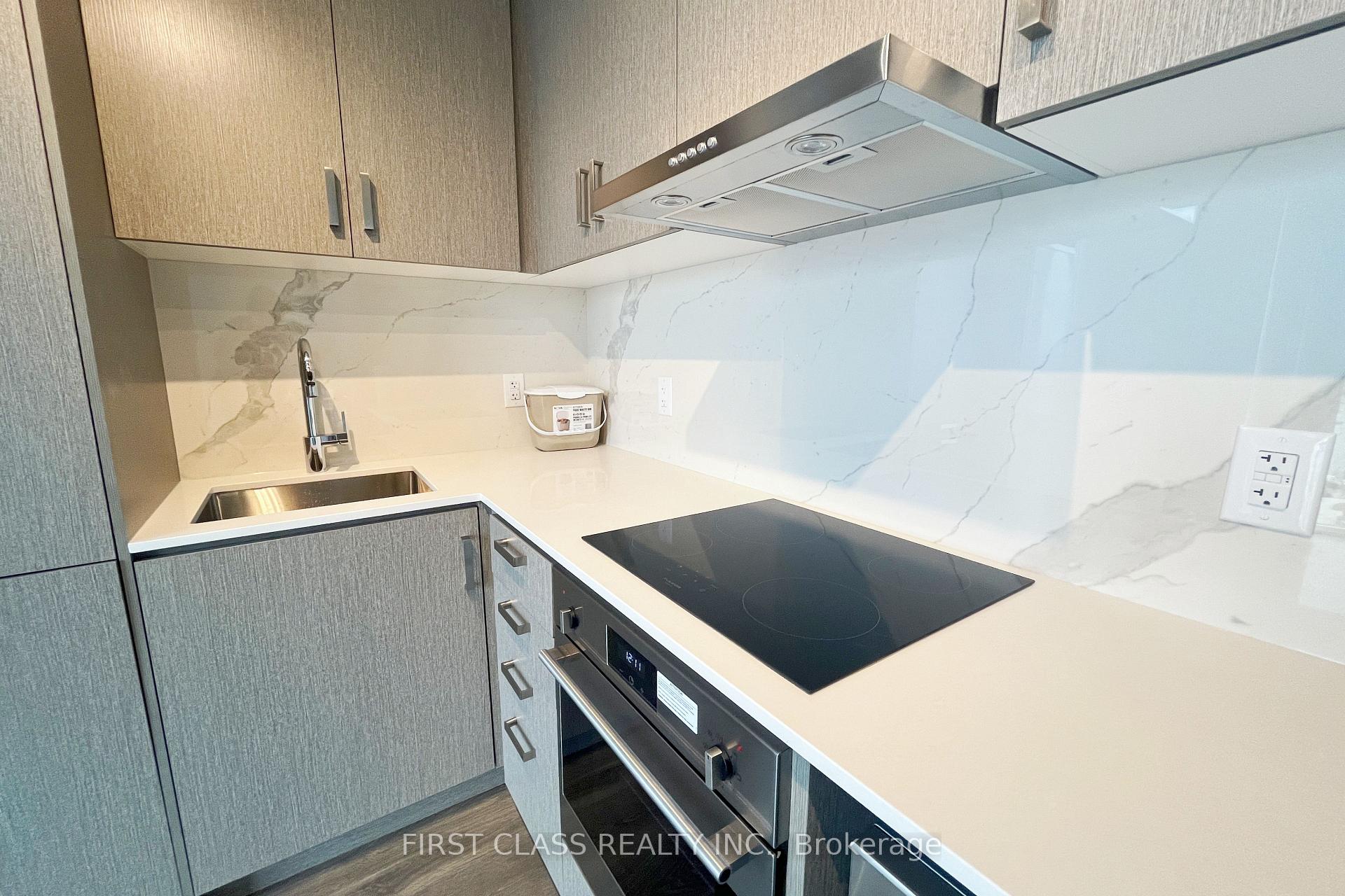 Photo 14 of Unit 907, 60 Honeycrisp Crescent, Vaughan, Vaughan Corporate Centre — HOMEH