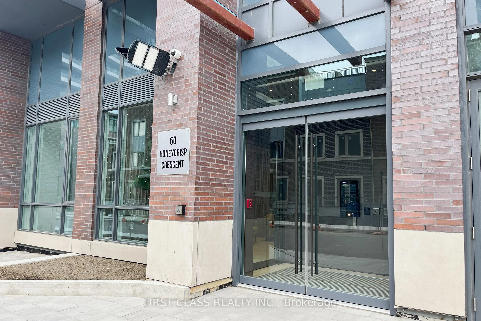 Photo 15 of Unit 907, 60 Honeycrisp Crescent, Vaughan, Vaughan Corporate Centre — HOMEH