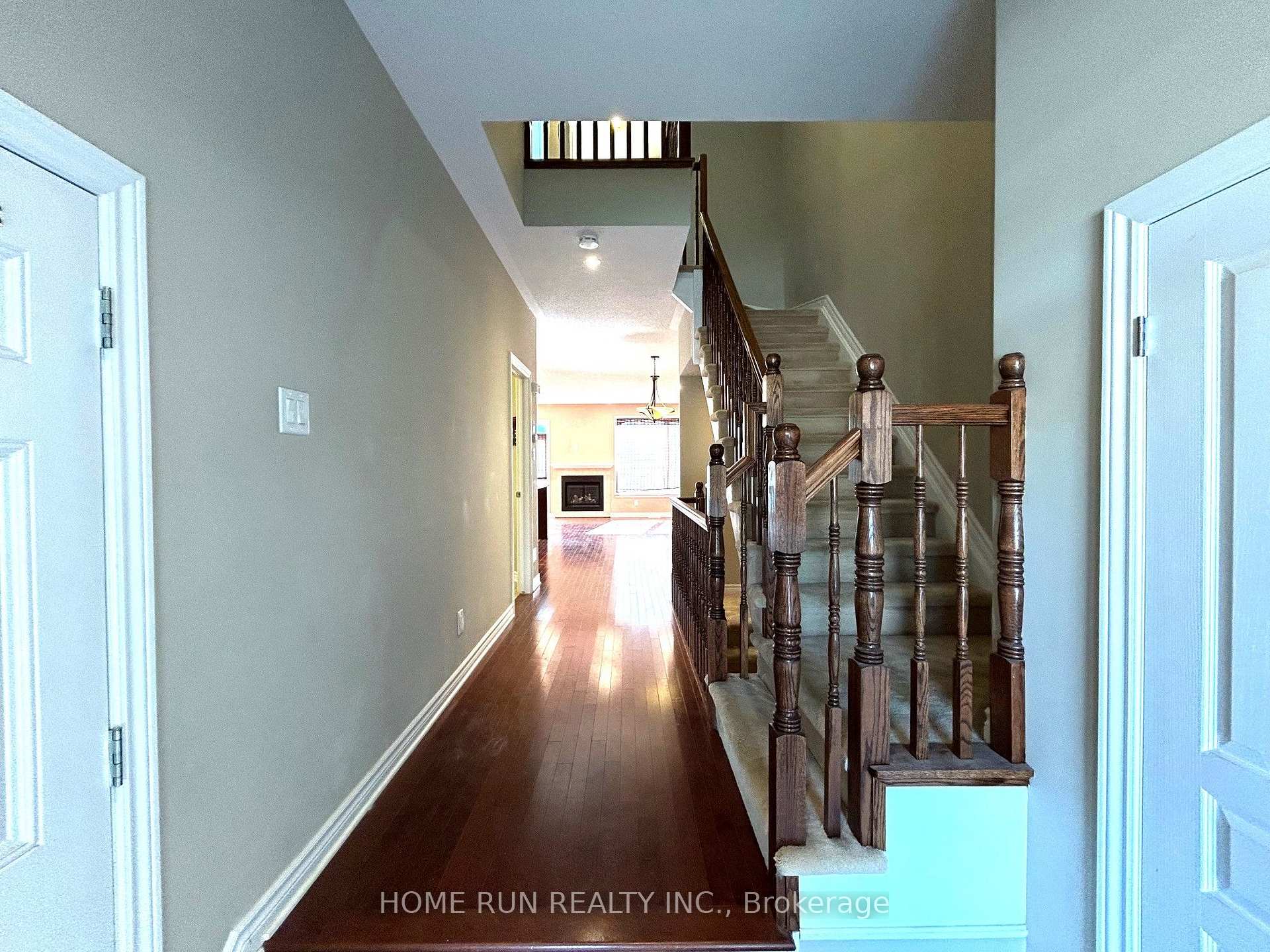 Photo 2 of 862 Fletcher Circle, Ottawa, Kanata - Kanata Lakes/Heritage Hills — HOMEH