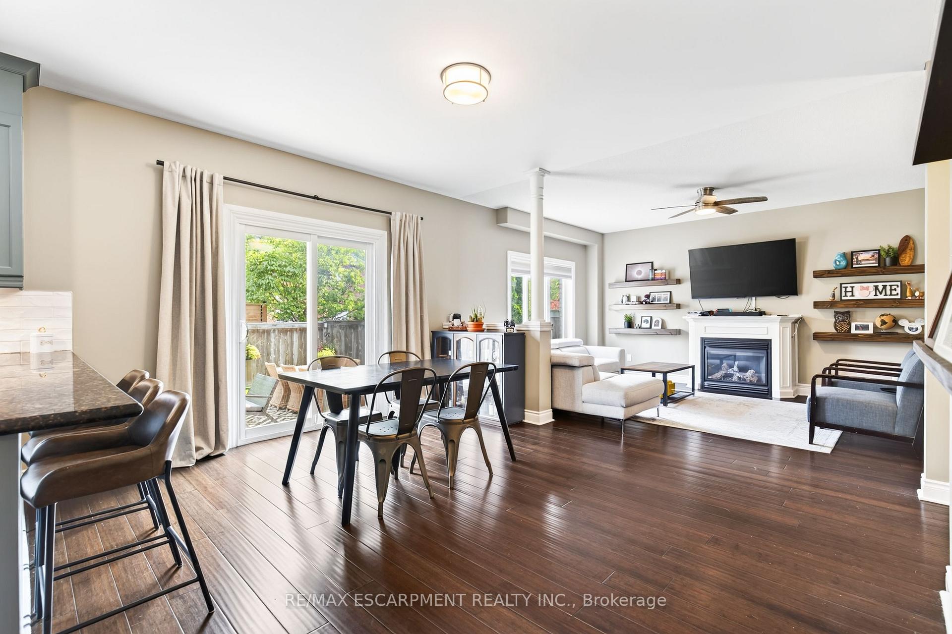 Photo 18 of 16 Watercliff Place, Hamilton, Winona Park — HOMEH