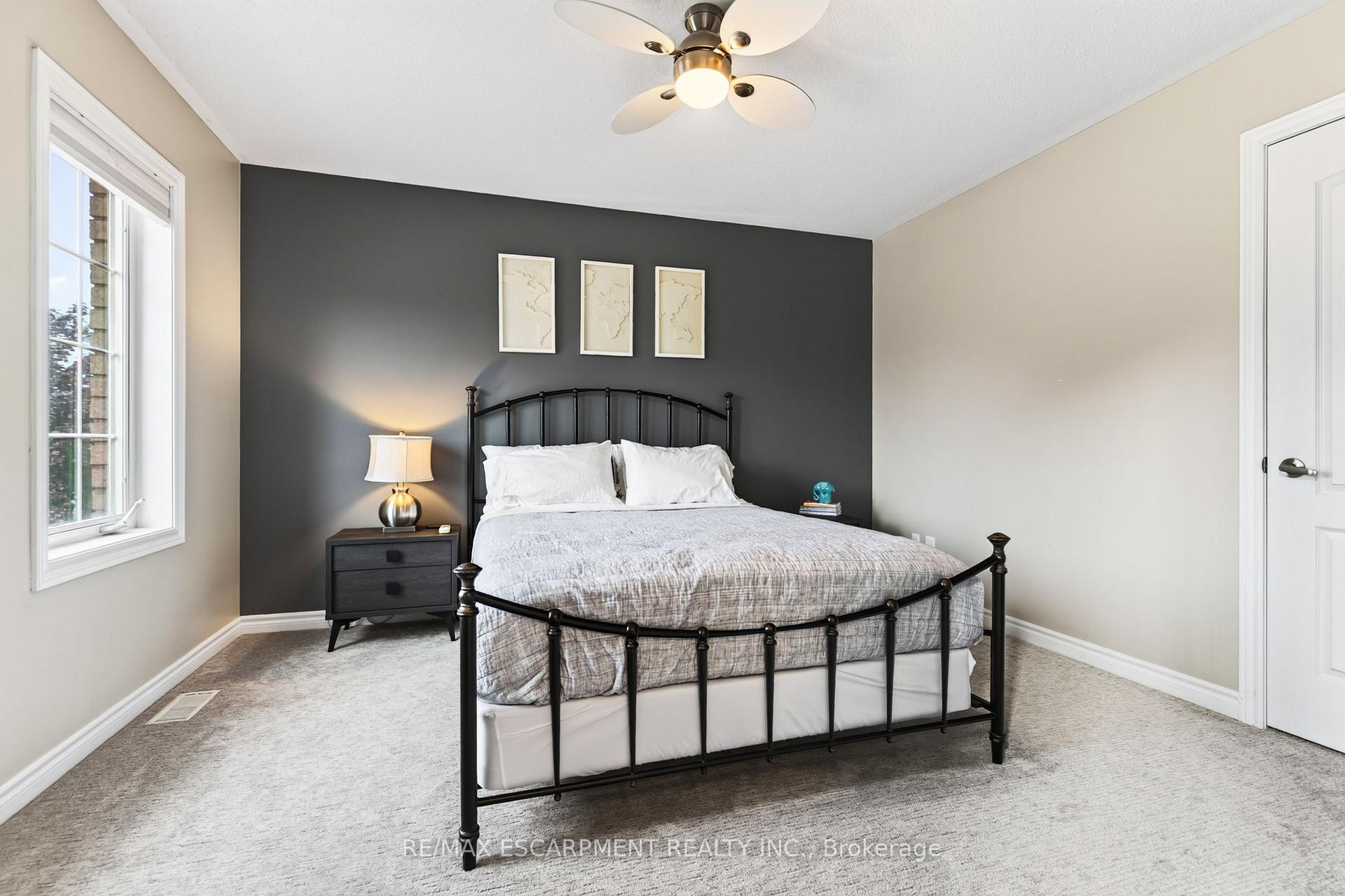 Photo 25 of 16 Watercliff Place, Hamilton, Winona Park — HOMEH