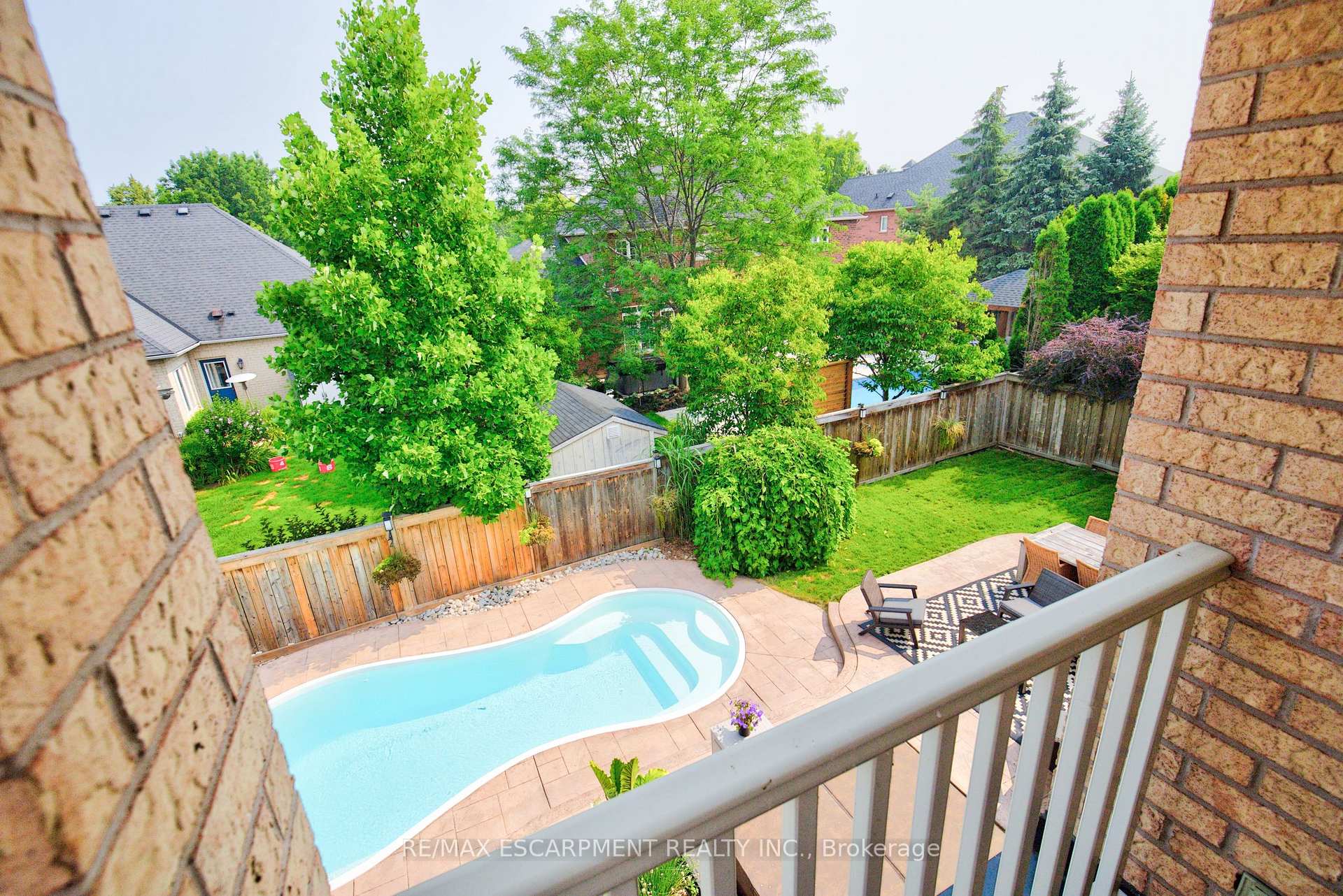 Photo 34 of 16 Watercliff Place, Hamilton, Winona Park — HOMEH