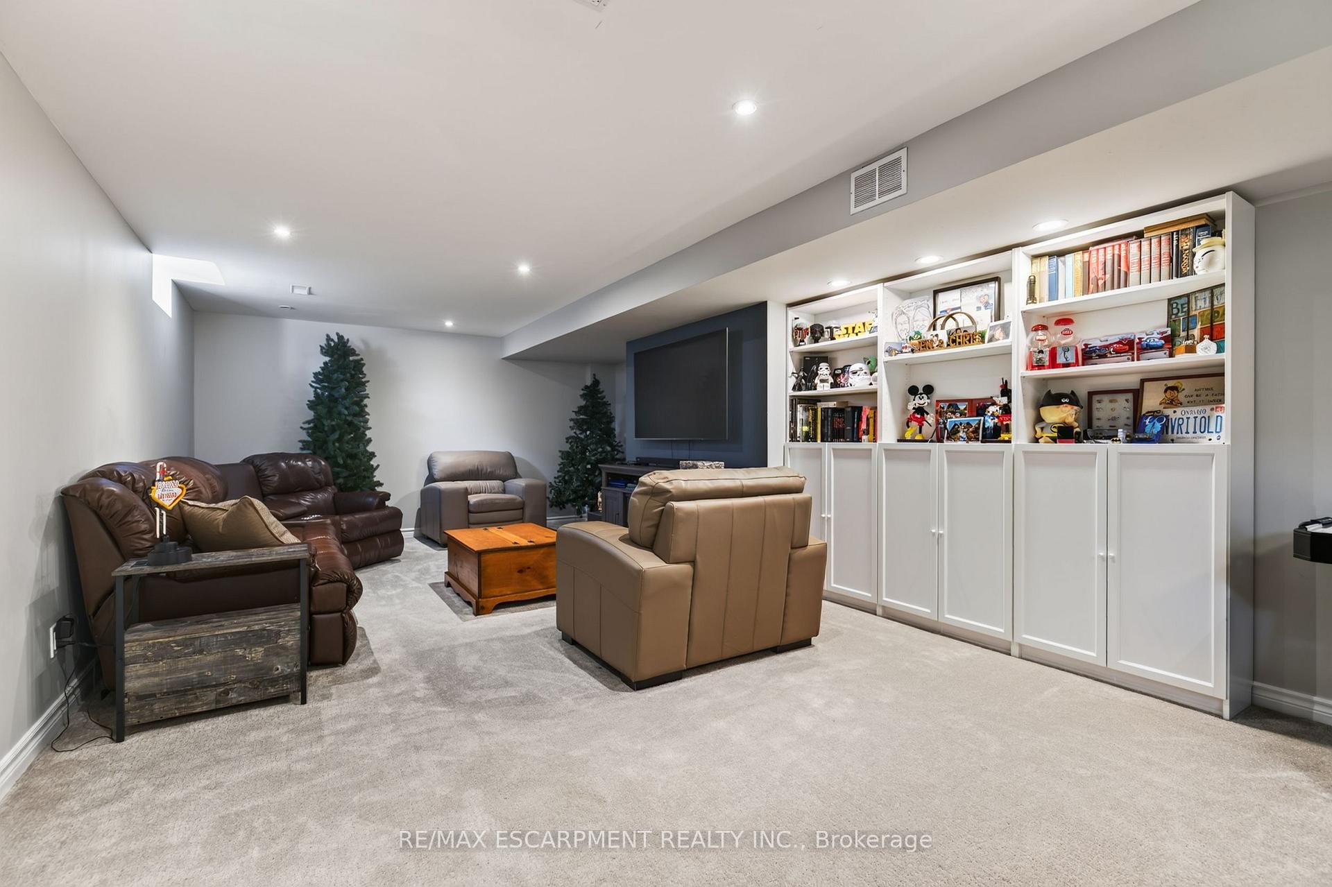 Photo 44 of 16 Watercliff Place, Hamilton, Winona Park — HOMEH