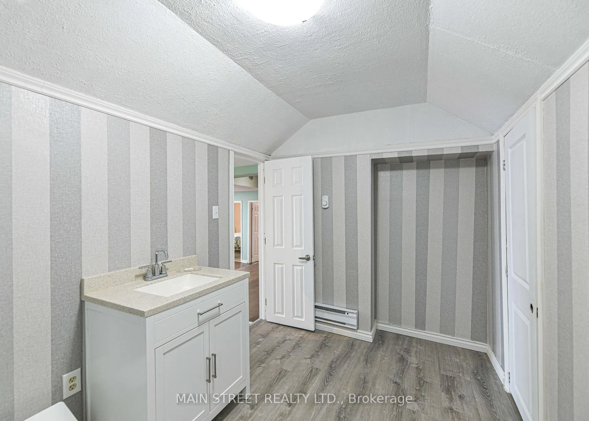 Photo 25 of 1310 Black Beach Lane, Ramara, Rural Ramara — HOMEH