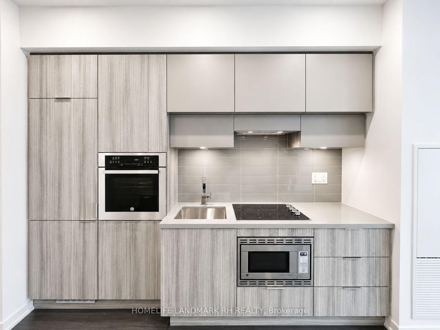 Photo 3 of Unit 2301, 39 Roehampton Avenue, Toronto, Mount Pleasant West — HOMEH
