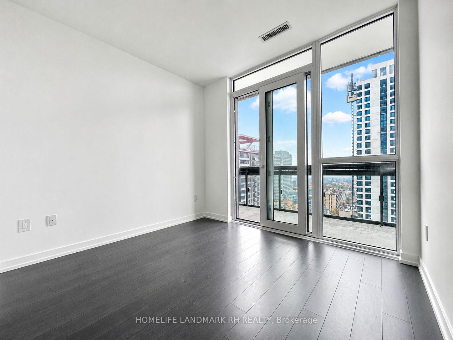 Photo 4 of Unit 2301, 39 Roehampton Avenue, Toronto, Mount Pleasant West — HOMEH