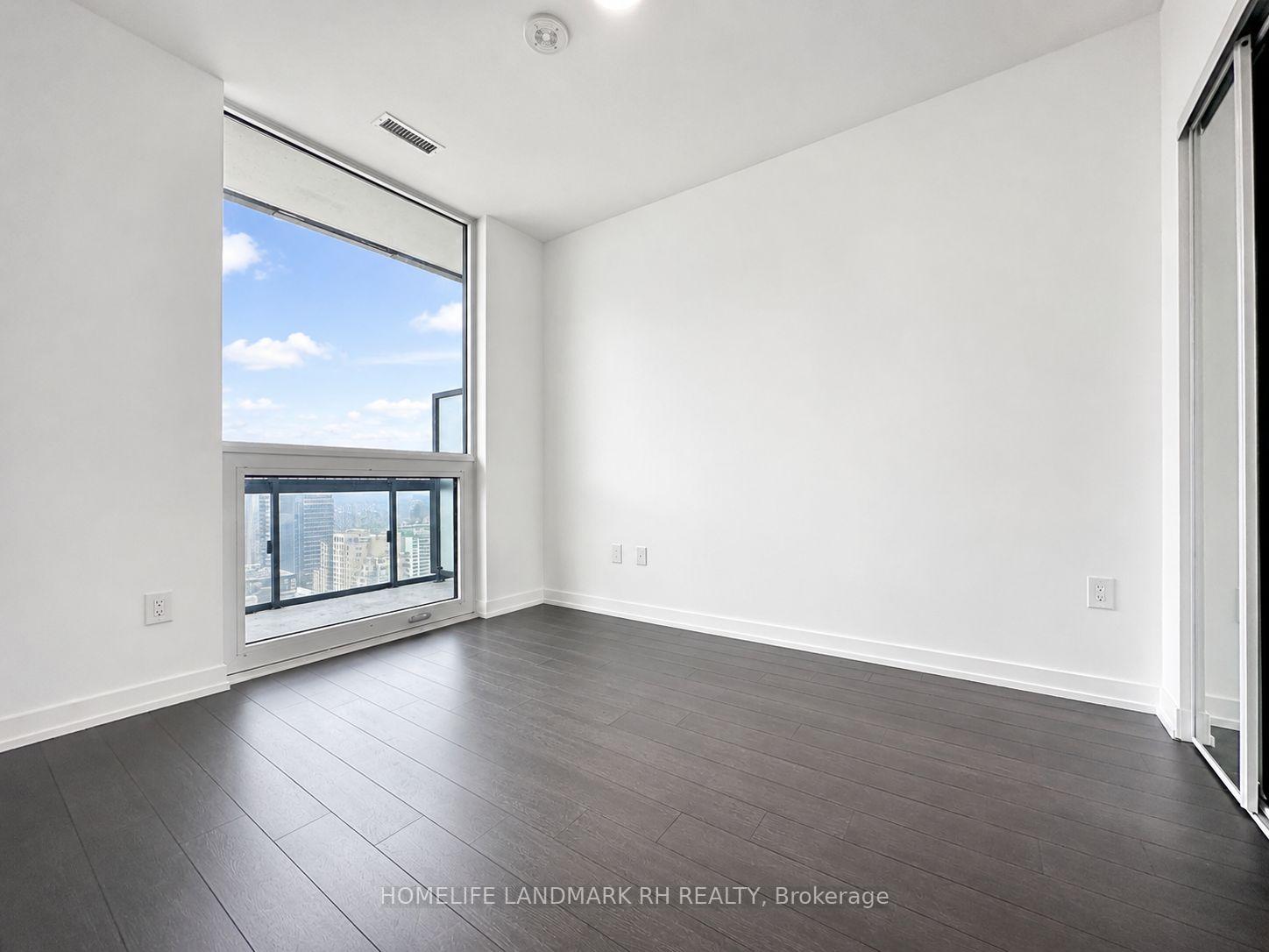 Photo 6 of Unit 2301, 39 Roehampton Avenue, Toronto, Mount Pleasant West — HOMEH