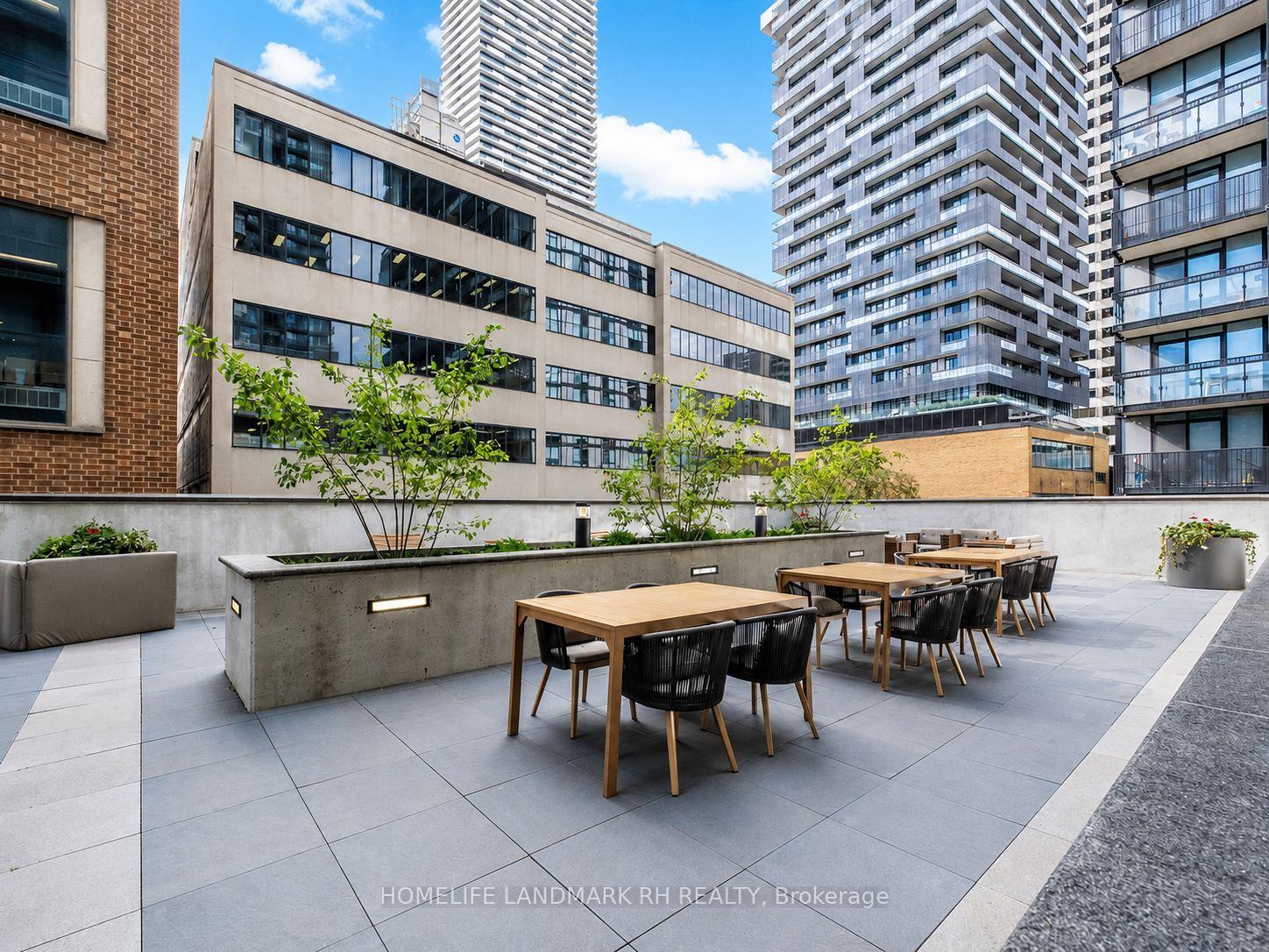 Photo 25 of Unit 2301, 39 Roehampton Avenue, Toronto, Mount Pleasant West — HOMEH