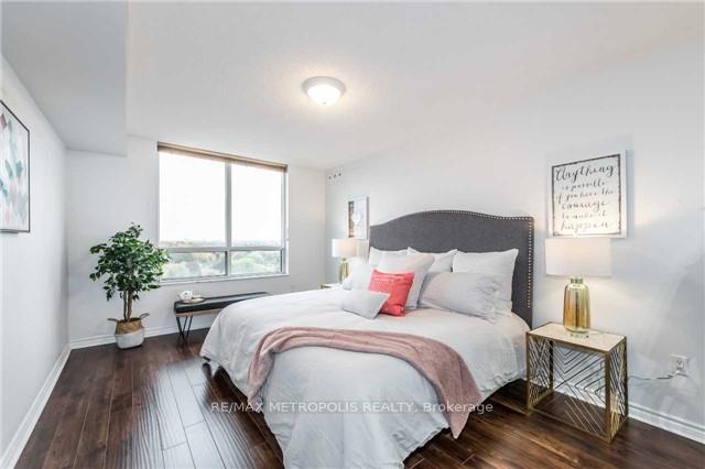 Photo 10 of Unit 1803, 228 Bonis Avenue, Scarborough, Tam O'Shanter-Sullivan — HOMEH
