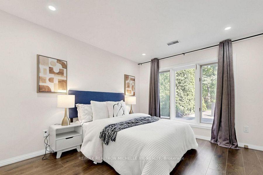 Photo 29 of 8 Meadowglade Crescent, North York, Henry Farm — HOMEH