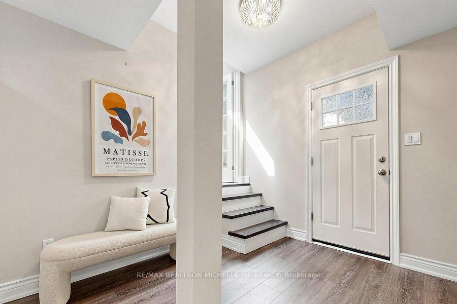 Photo 31 of 8 Meadowglade Crescent, North York, Henry Farm — HOMEH