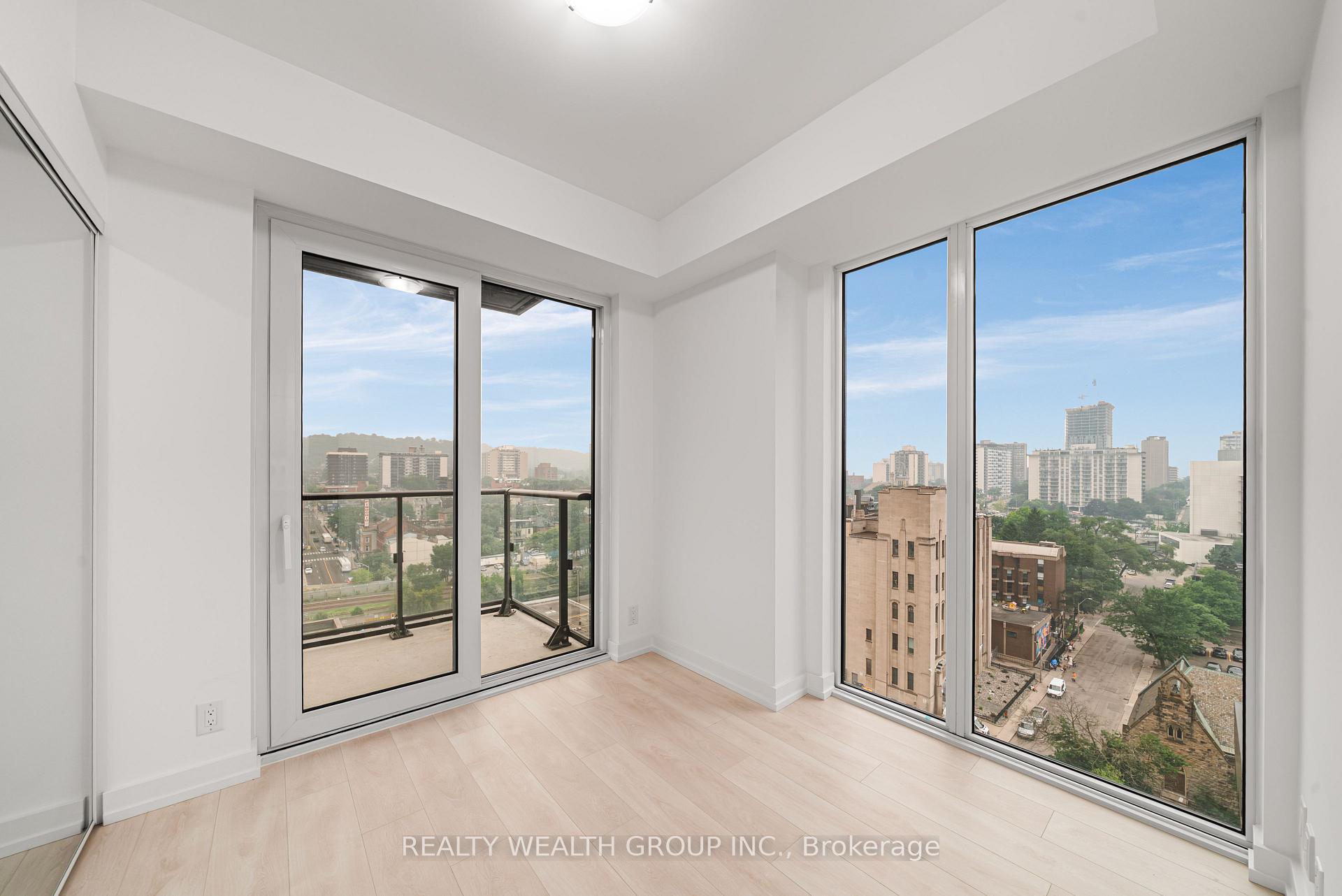 Photo 7 of Unit 1224, 75 James Street S, Hamilton, Corktown — HOMEH