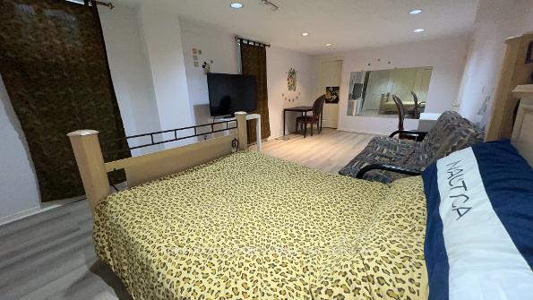 Photo 3 of 38 Marcelline Crescent, North York, Bayview Village — HOMEH