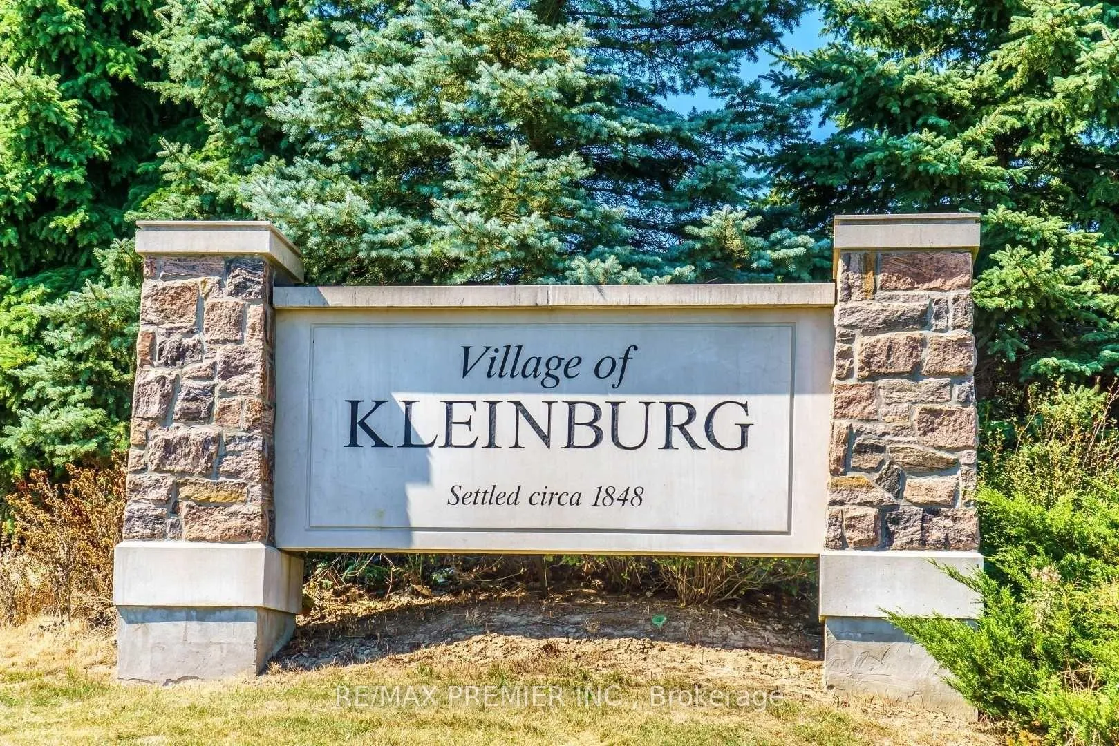 Photo 17 of Unit 212, 10360 Islington Avenue, Vaughan, Kleinburg — HOMEH