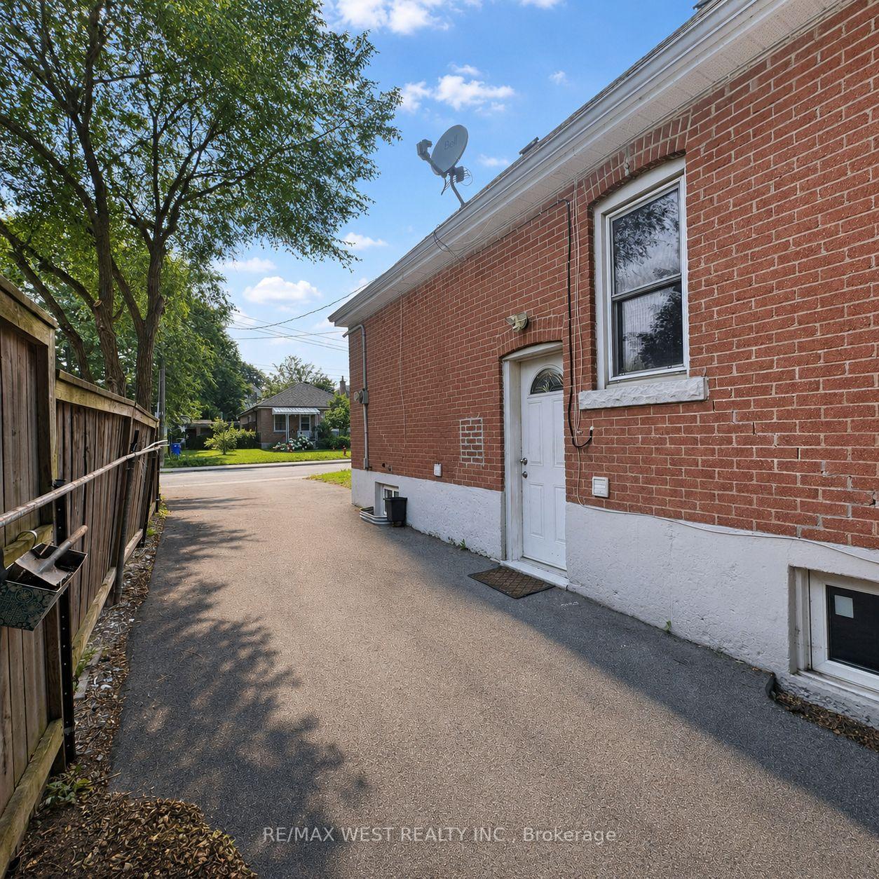 Photo 1 of Unit BSMT, 53 Shadyside Avenue, Hamilton, Burkholme — HOMEH