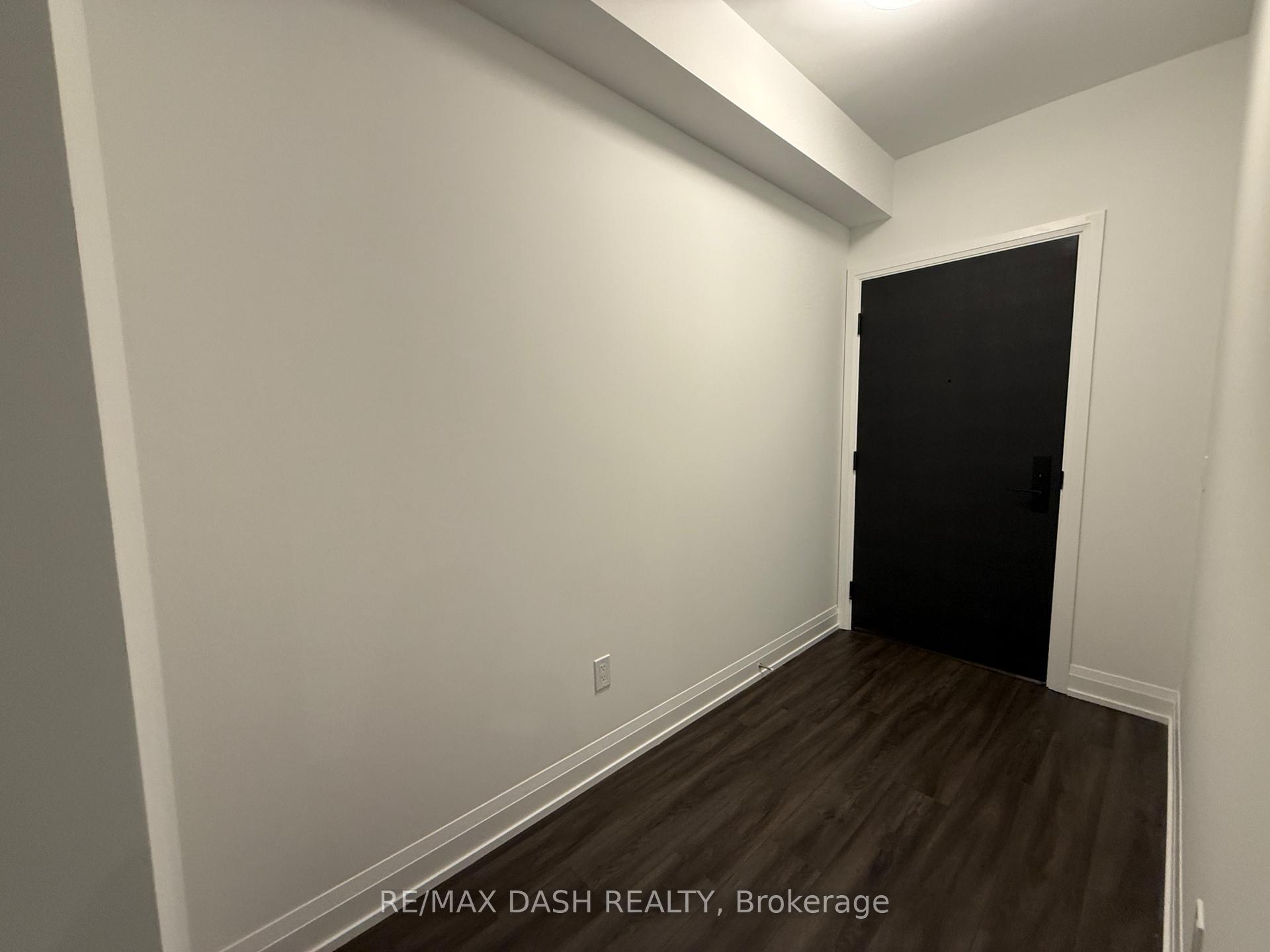 Photo 4 of Unit 3606, 20 Soudan Avenue, Toronto, Mount Pleasant West — HOMEH