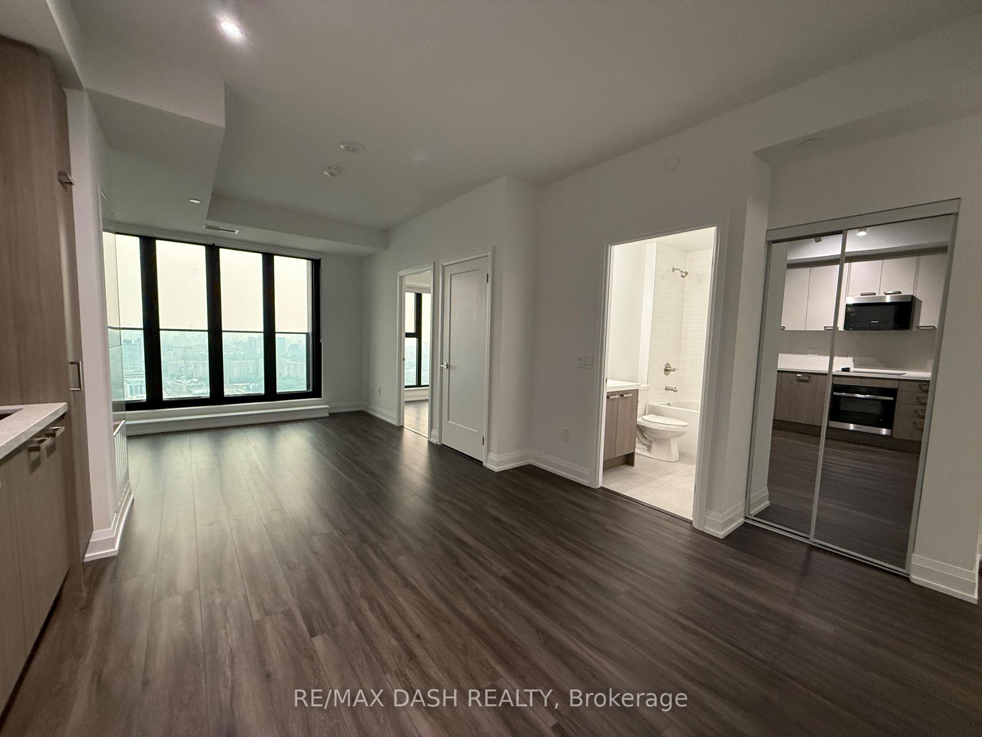 Photo 7 of Unit 3606, 20 Soudan Avenue, Toronto, Mount Pleasant West — HOMEH