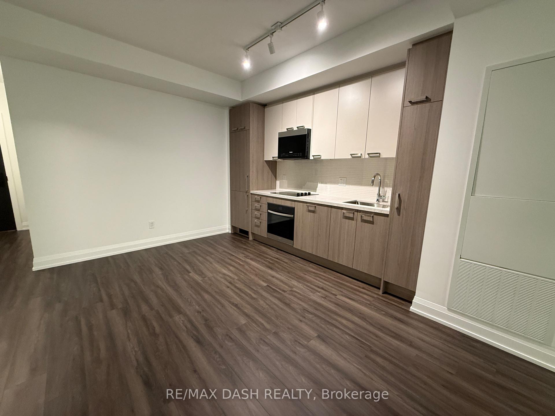 Photo 10 of Unit 3606, 20 Soudan Avenue, Toronto, Mount Pleasant West — HOMEH
