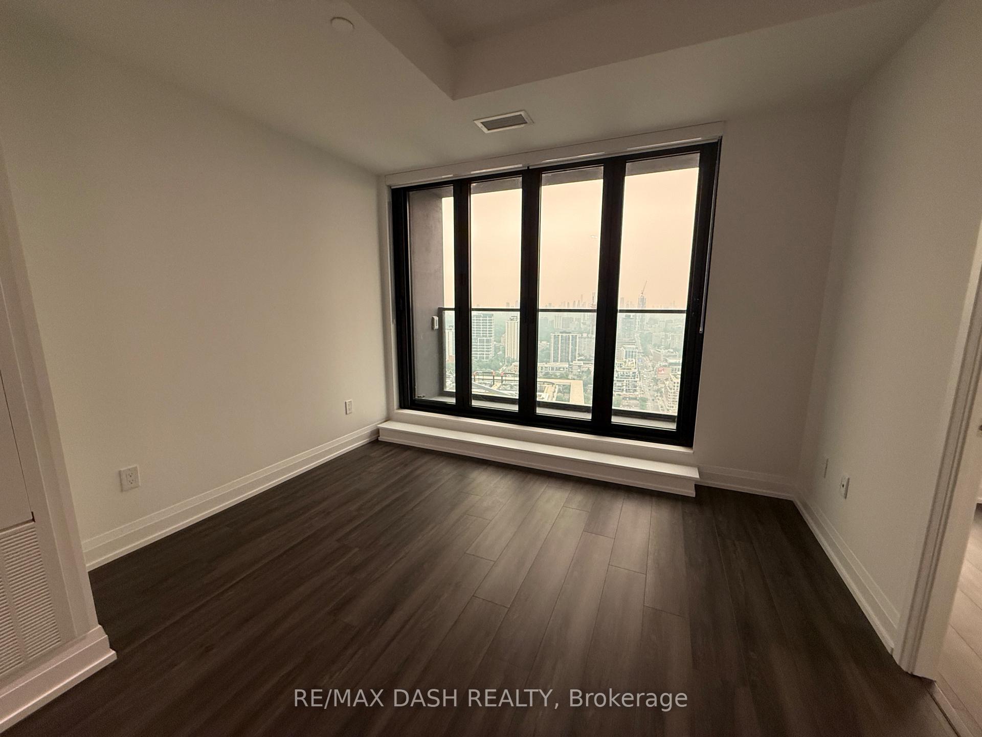 Photo 11 of Unit 3606, 20 Soudan Avenue, Toronto, Mount Pleasant West — HOMEH
