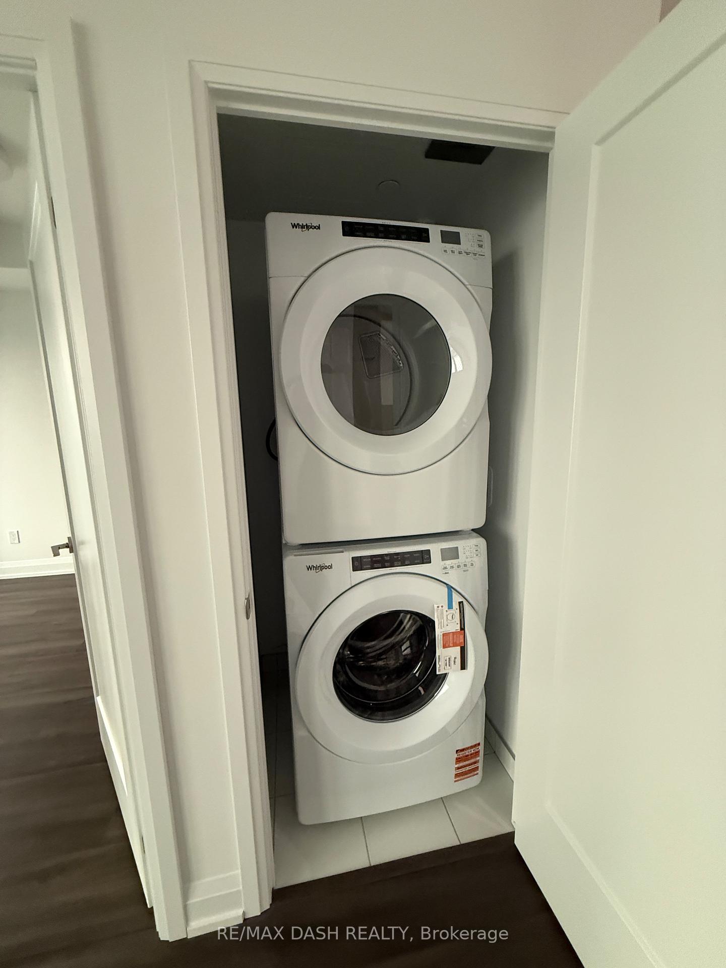 Photo 15 of Unit 3606, 20 Soudan Avenue, Toronto, Mount Pleasant West — HOMEH