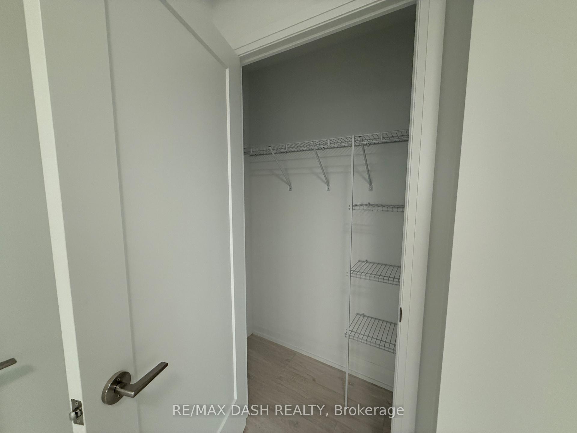 Photo 12 of Unit 2202, 20 Soudan Avenue, Toronto, Mount Pleasant West — HOMEH
