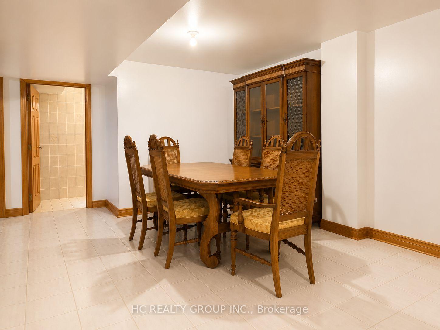 Photo 7 of 63 Santa Barbara Place E, Vaughan, East Woodbridge — HOMEH