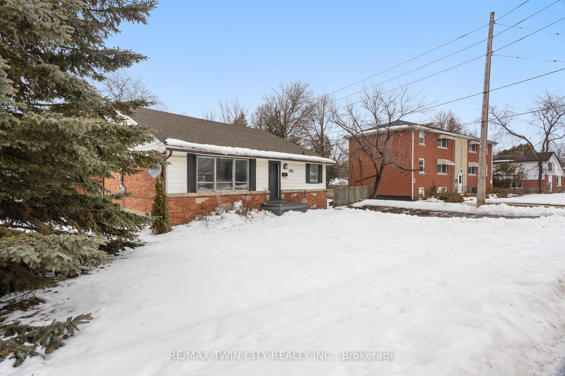 Photo 6 of 261 Water Street, Guelph, Dovercliffe Park/Old University — HOMEH