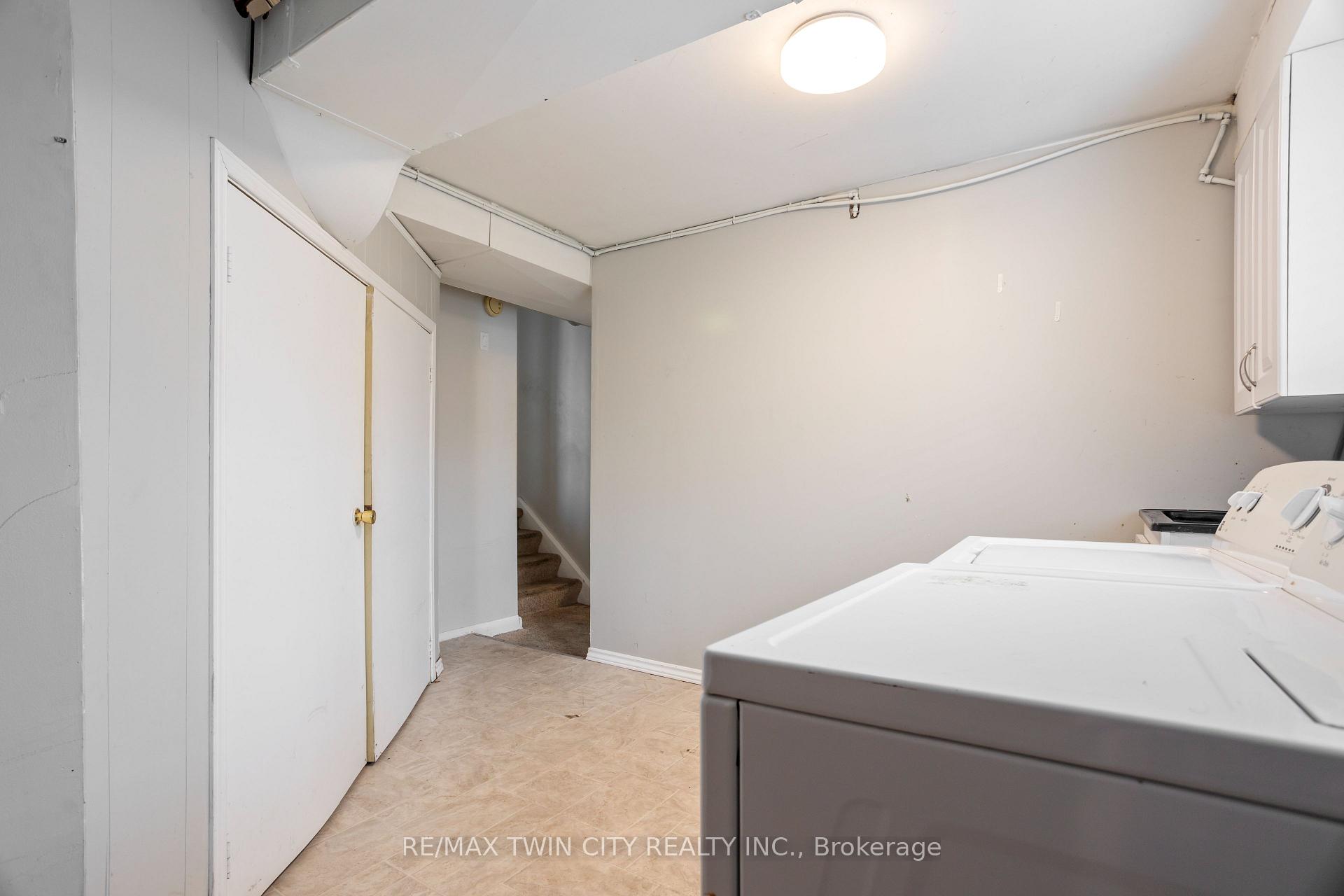 Photo 18 of 261 Water Street, Guelph, Dovercliffe Park/Old University — HOMEH
