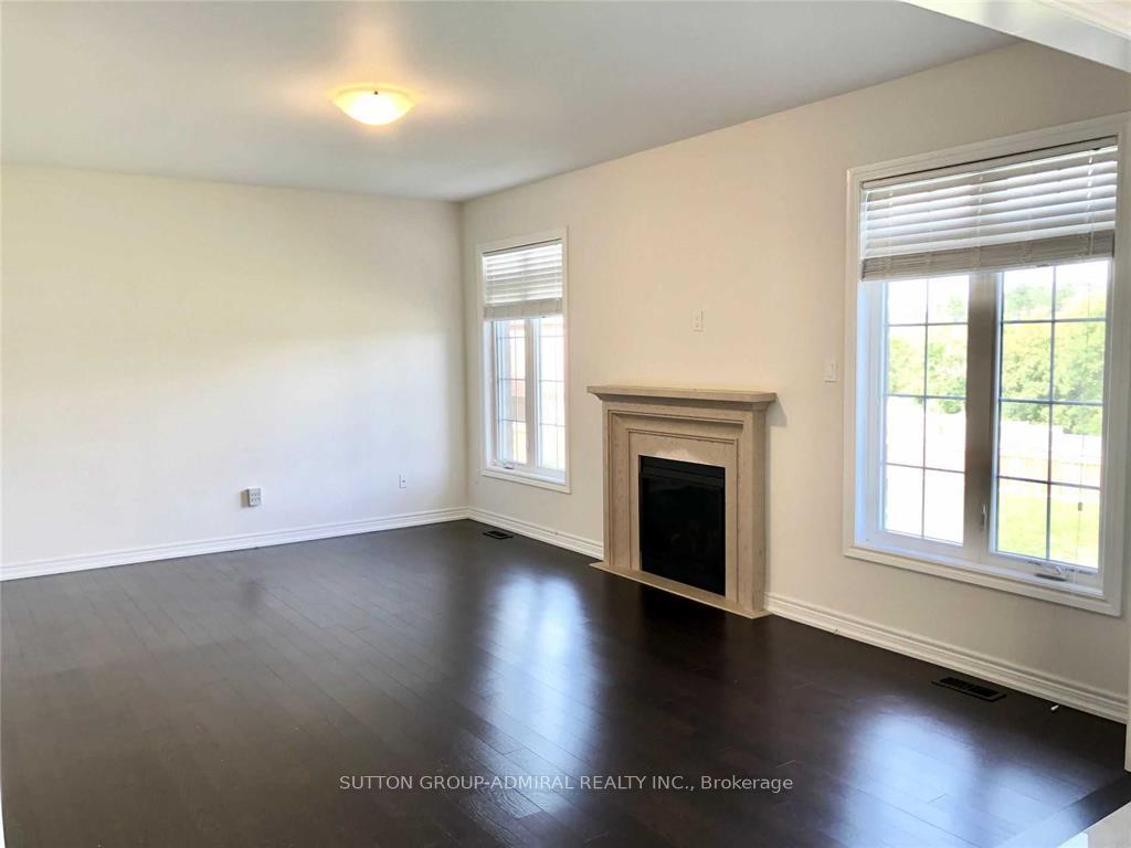 Photo 4 of 276 Chouinard Way, Aurora, Rural Aurora — HOMEH