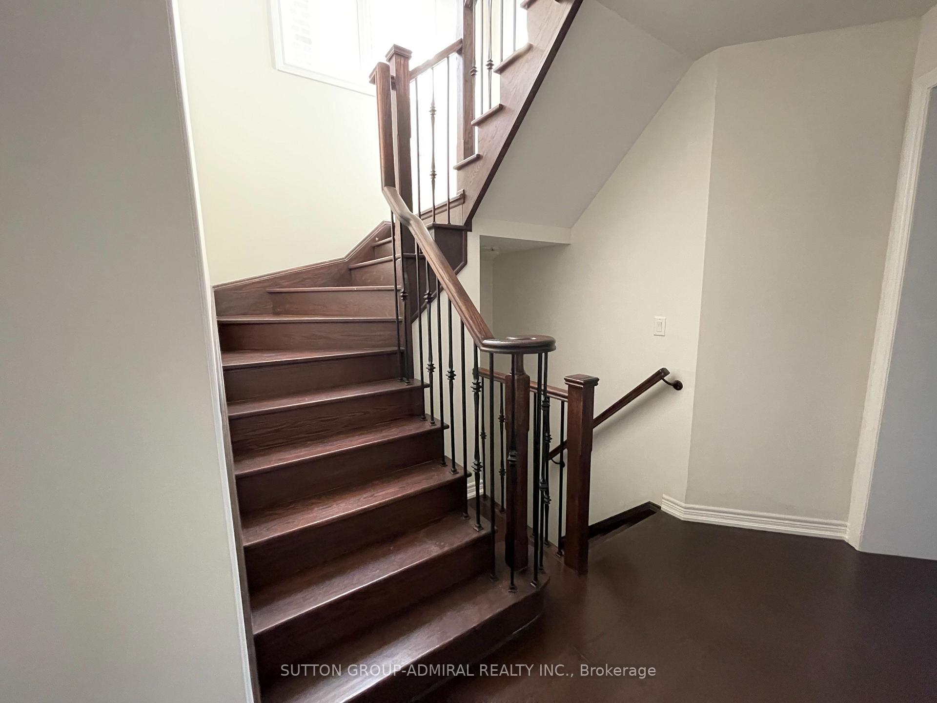 Photo 8 of 276 Chouinard Way, Aurora, Rural Aurora — HOMEH