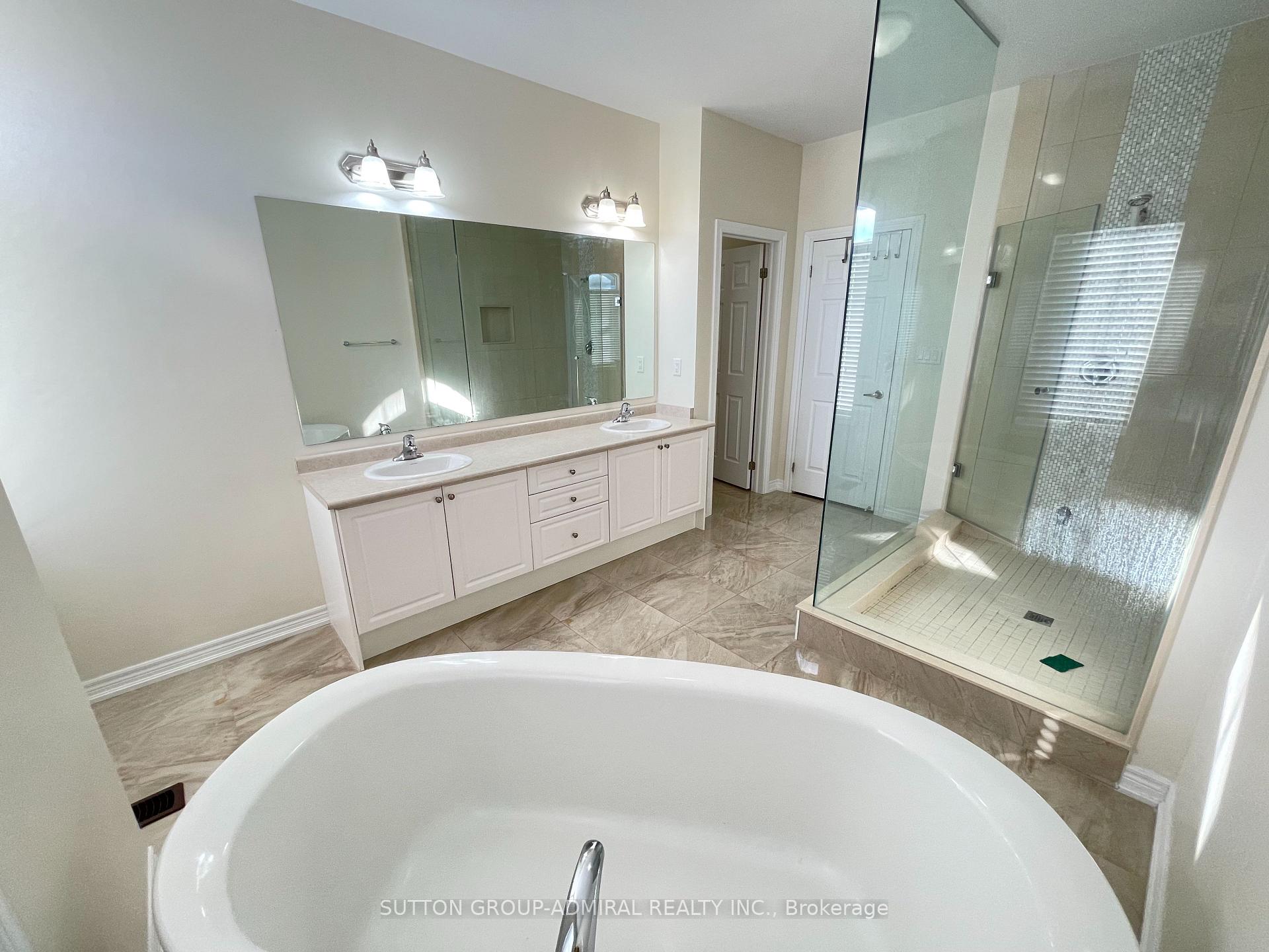 Photo 14 of 276 Chouinard Way, Aurora, Rural Aurora — HOMEH