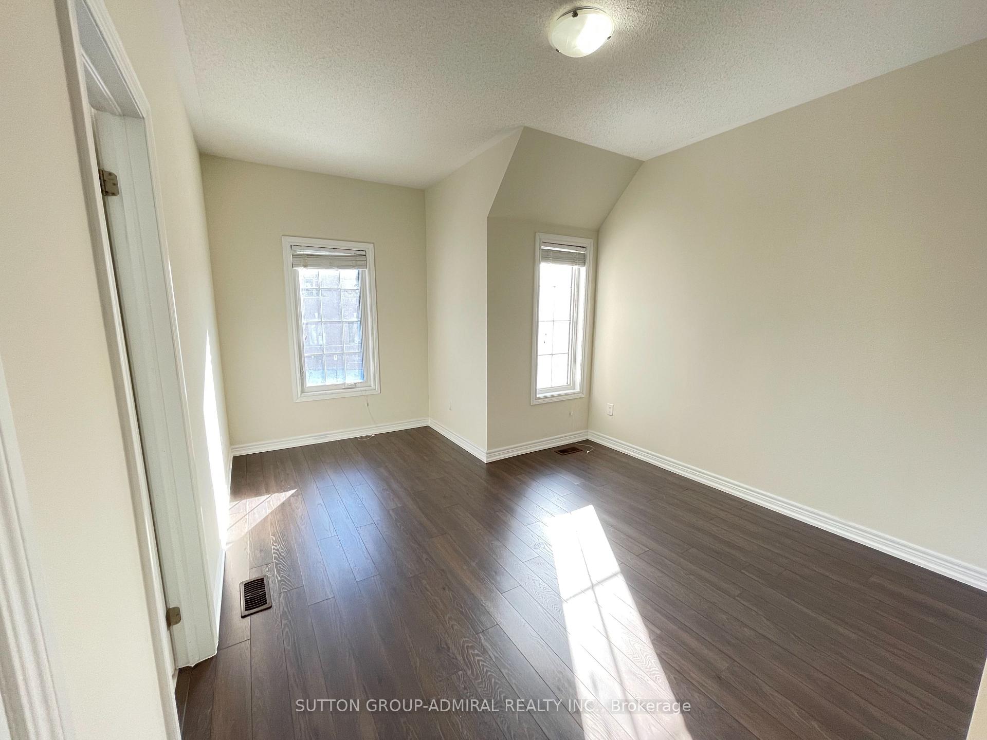 Photo 15 of 276 Chouinard Way, Aurora, Rural Aurora — HOMEH