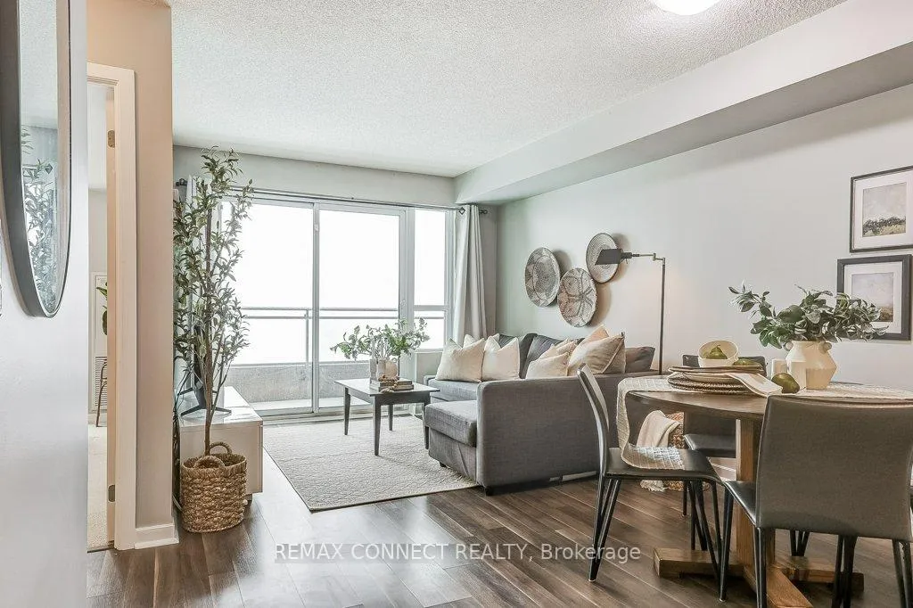 Photo 7 of Unit 905, 1235 Bayly Street, Pickering, Bay Ridges — HOMEH