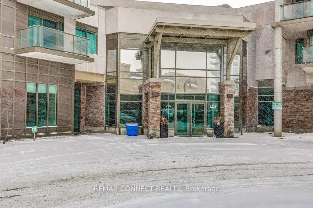 Photo 21 of Unit 905, 1235 Bayly Street, Pickering, Bay Ridges — HOMEH