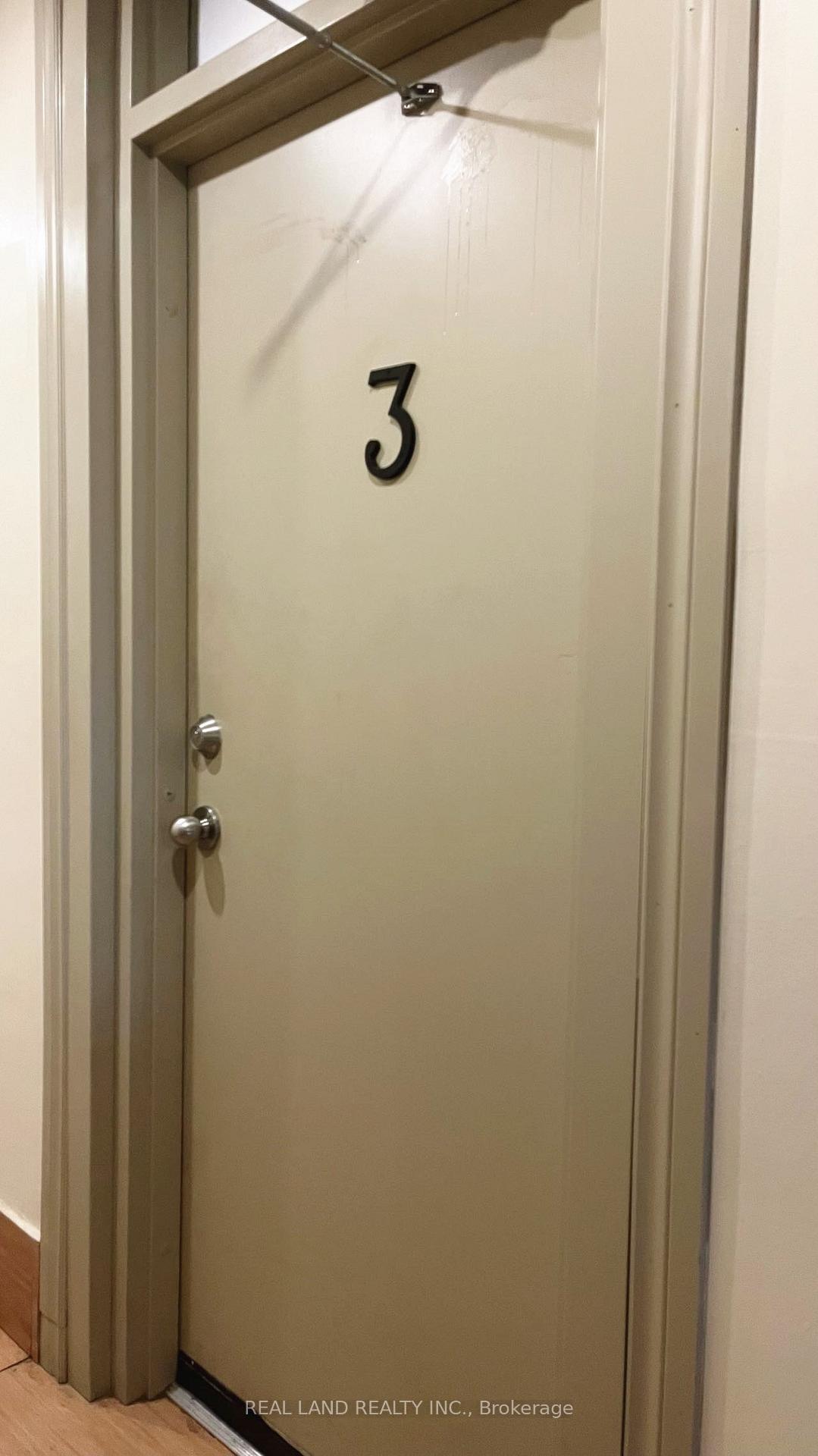 Photo 3 of Unit Unit 3, 31 King Street E, Oshawa, Central — HOMEH