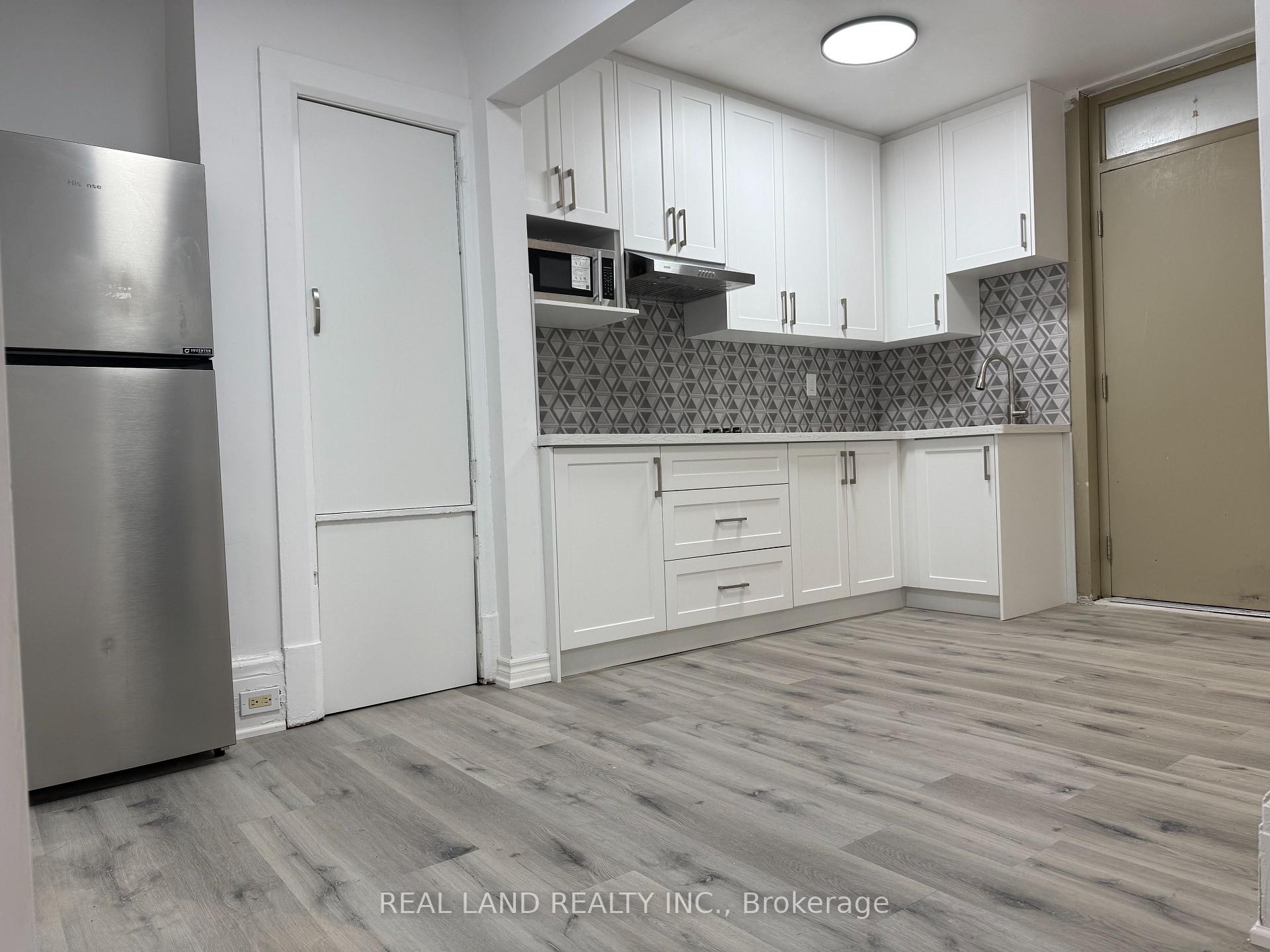 Photo 7 of Unit Unit 3, 31 King Street E, Oshawa, Central — HOMEH
