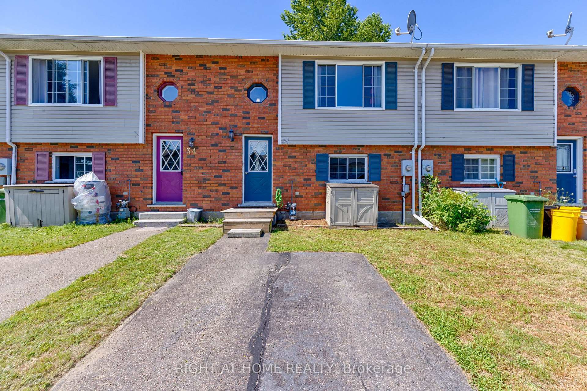 Photo 3 of 36 Northbrook Road, Petawawa, Petawawa — HOMEH
