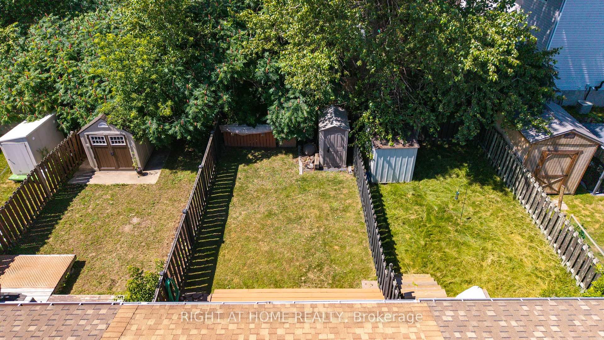 Photo 8 of 36 Northbrook Road, Petawawa, Petawawa — HOMEH