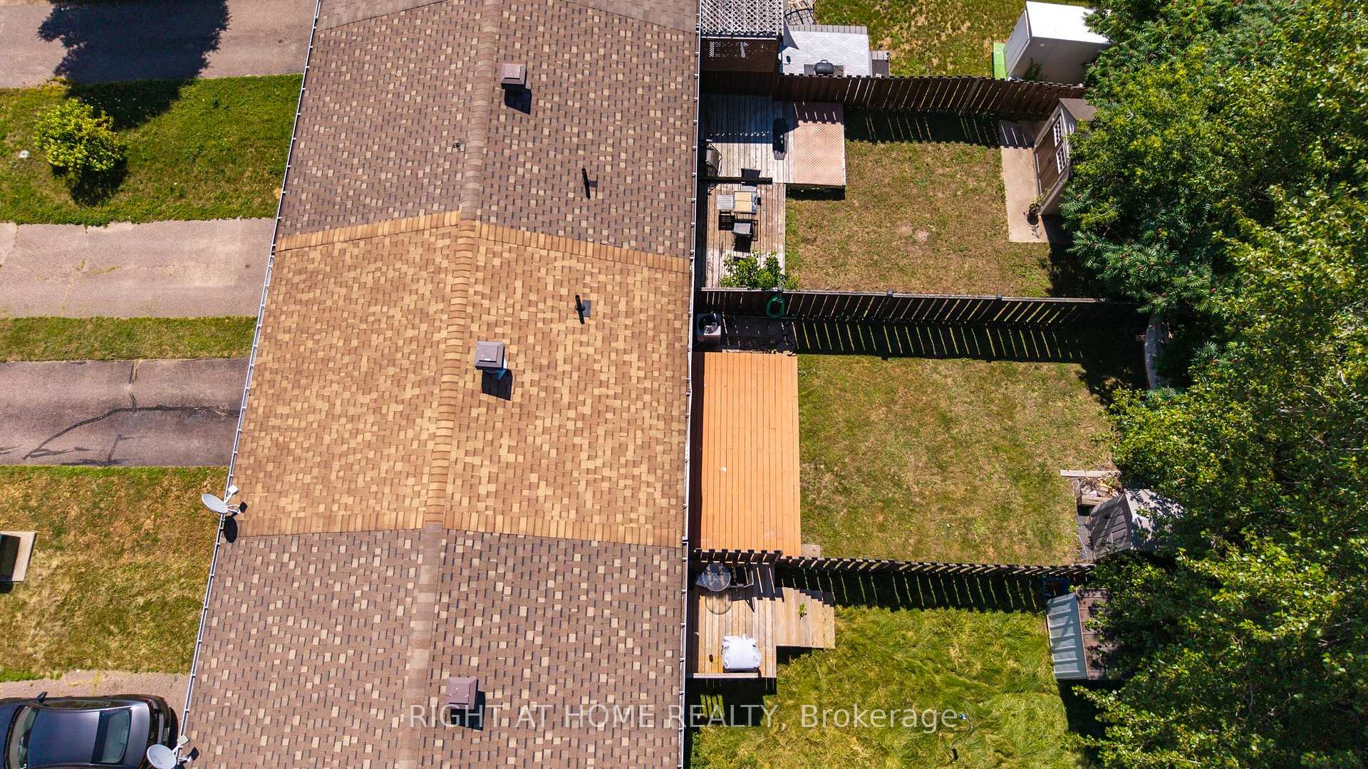 Photo 10 of 36 Northbrook Road, Petawawa, Petawawa — HOMEH