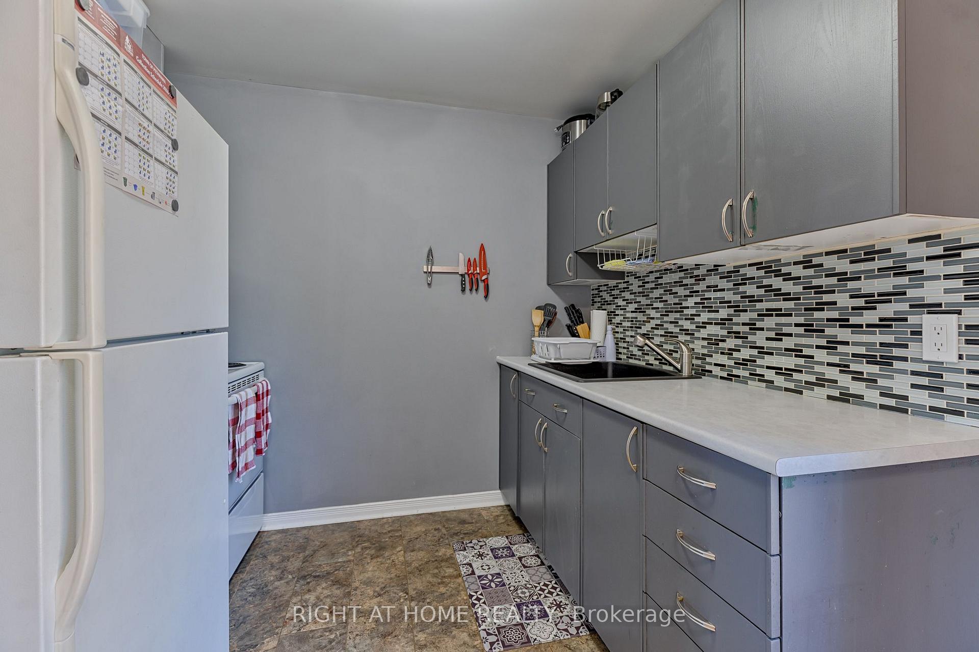 Photo 11 of 36 Northbrook Road, Petawawa, Petawawa — HOMEH
