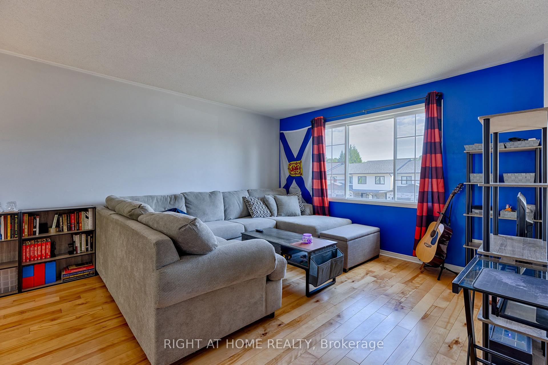 Photo 14 of 36 Northbrook Road, Petawawa, Petawawa — HOMEH