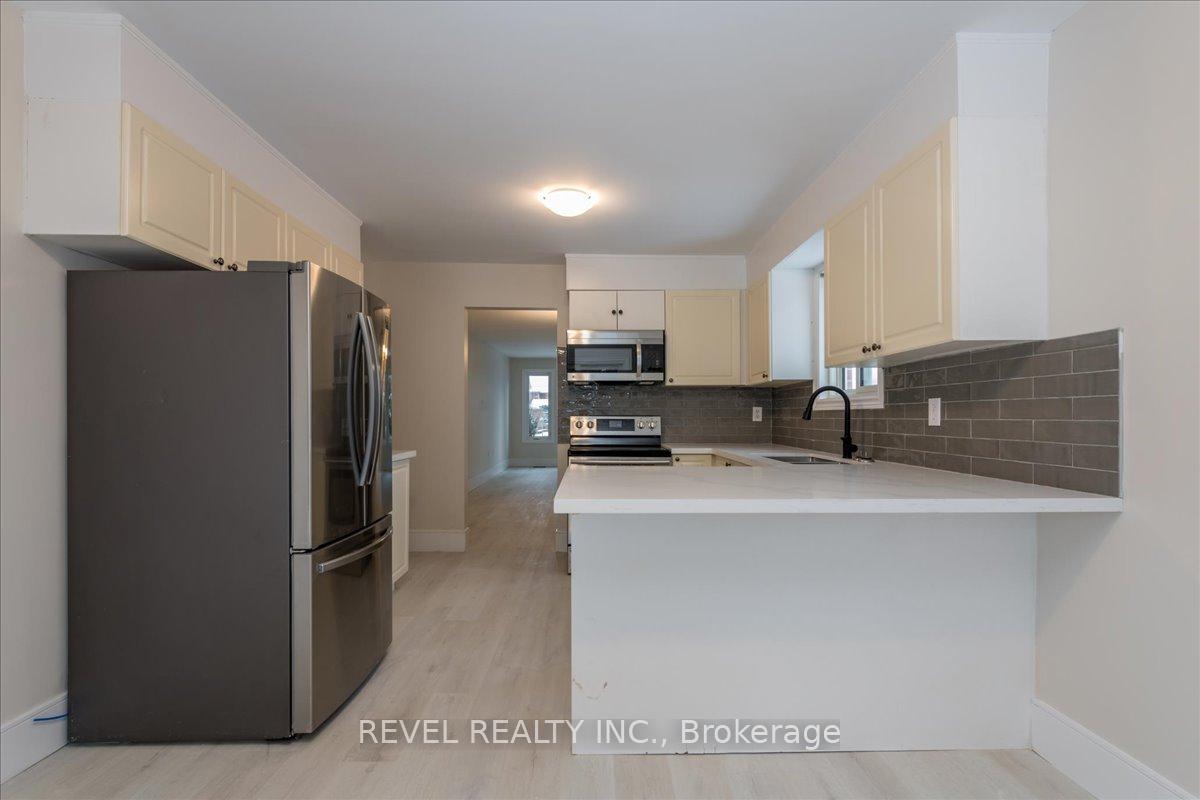 Photo 5 of 400 Big Bay Point Road, Barrie, Painswick North — HOMEH