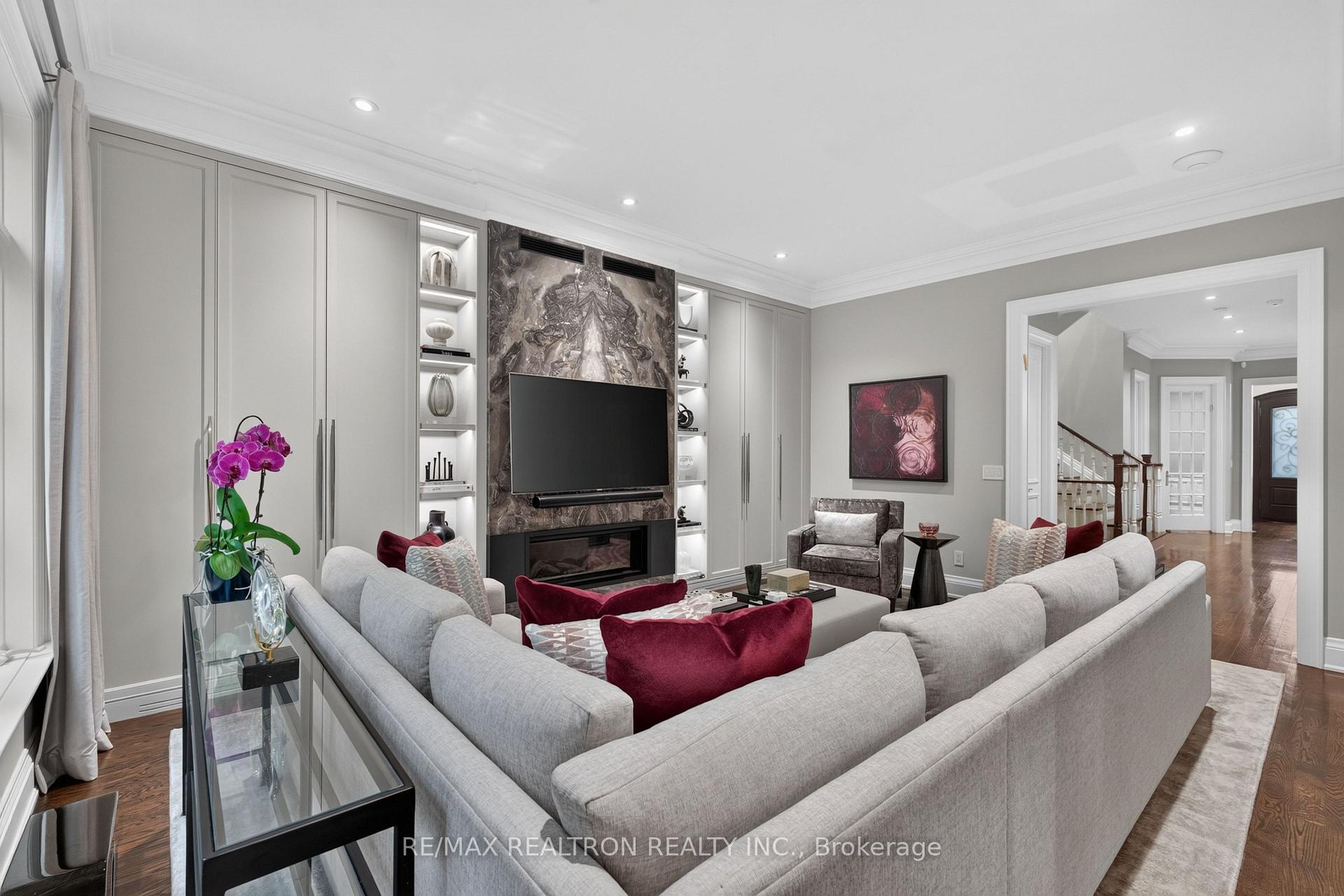 Photo 22 of 462 Fairlawn Avenue, Toronto, Bedford Park-Nortown — HOMEH