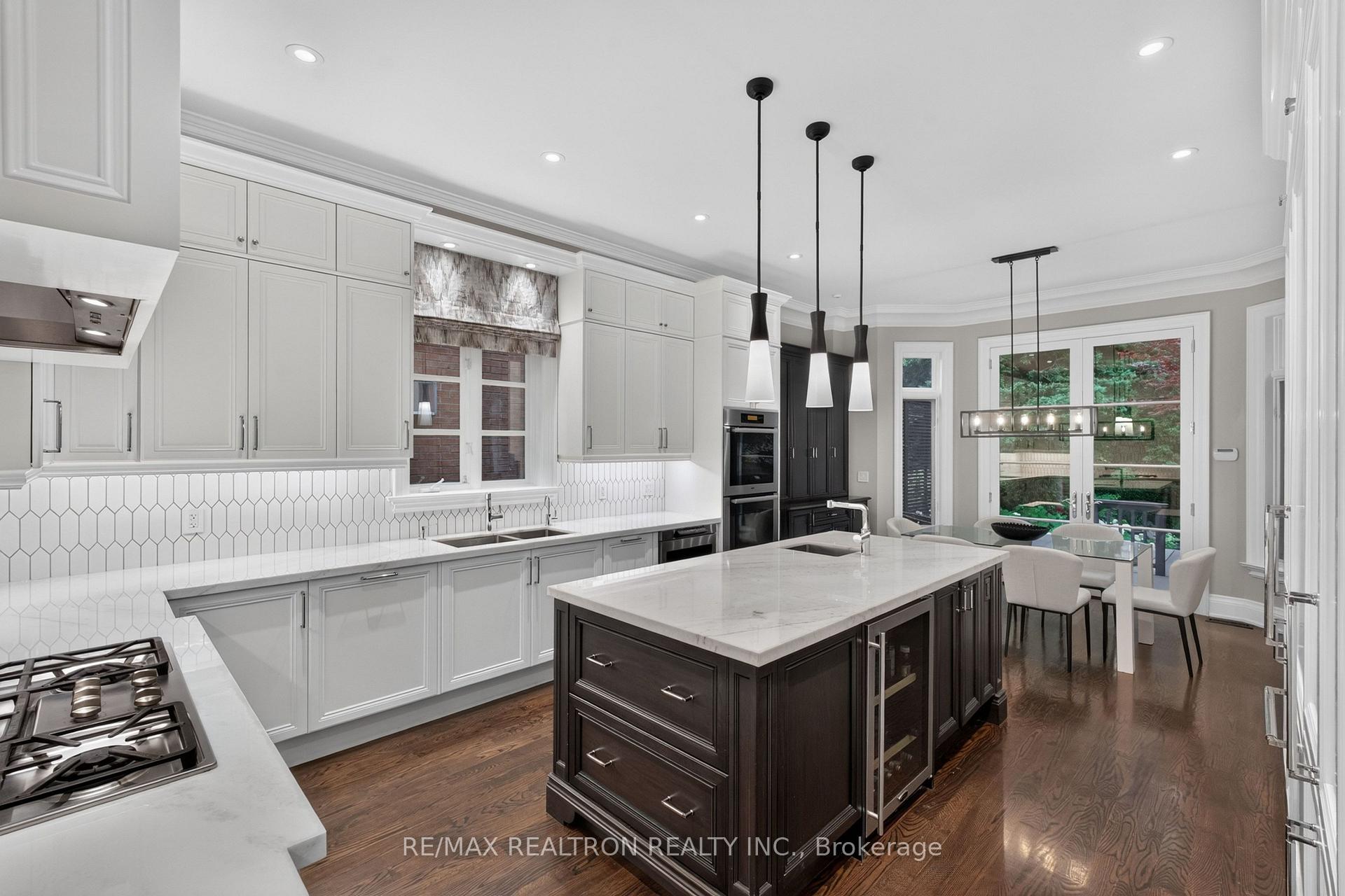 Photo 30 of 462 Fairlawn Avenue, Toronto, Bedford Park-Nortown — HOMEH