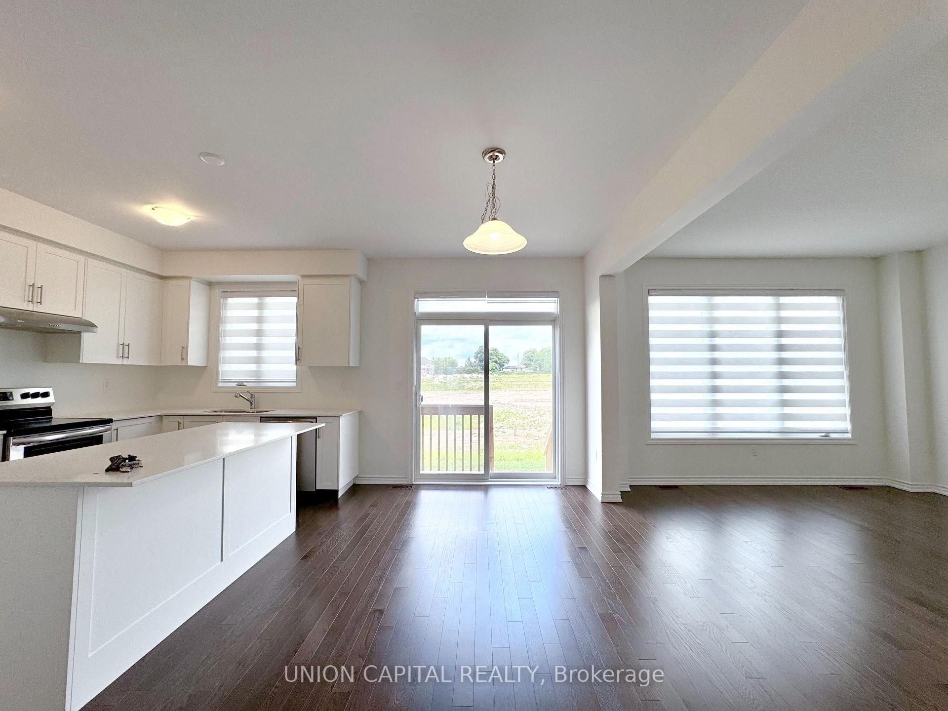 Photo 7 of 113 Shepherd Drive, Barrie, Rural Barrie Southeast — HOMEH