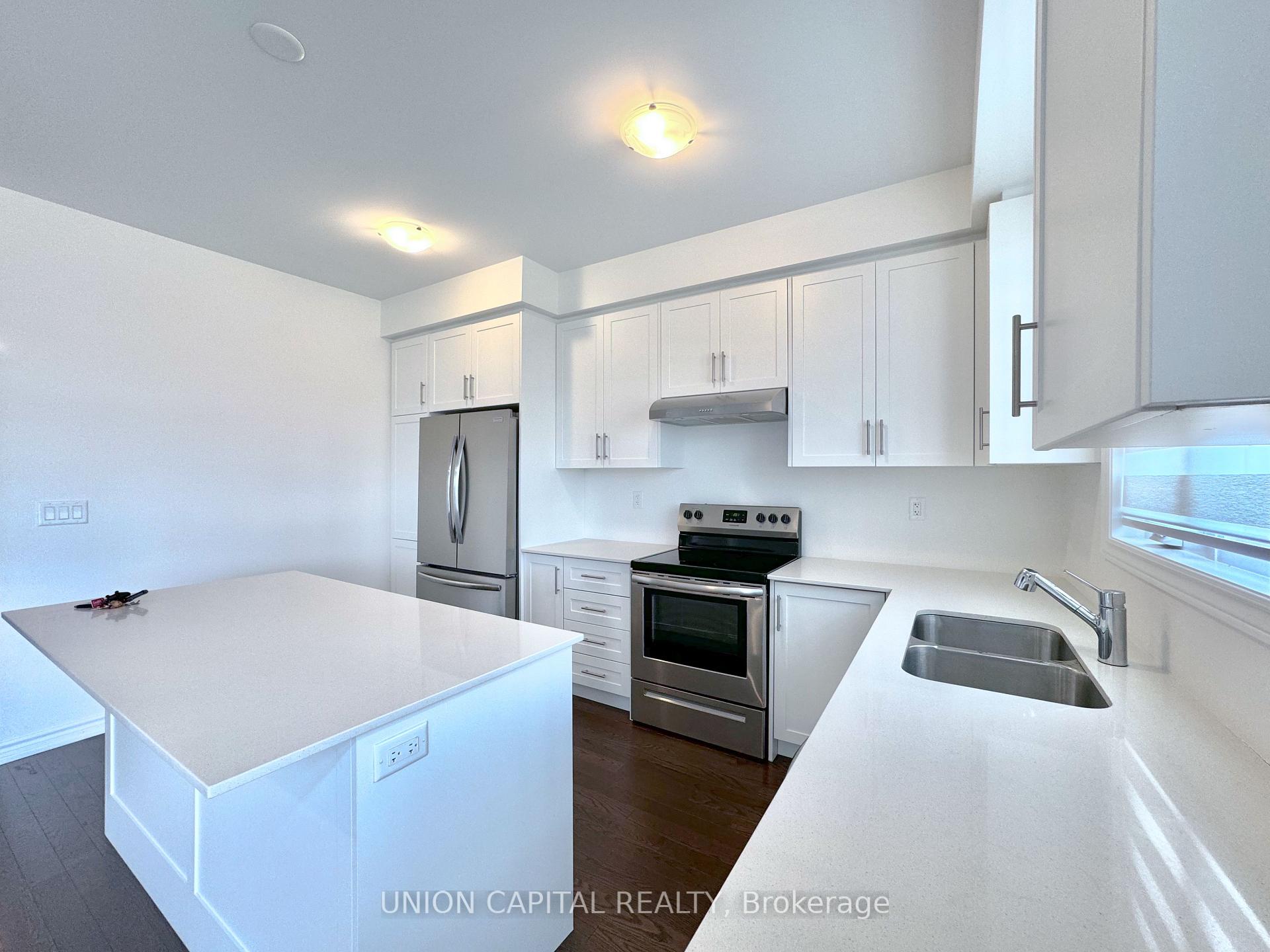 Photo 10 of 113 Shepherd Drive, Barrie, Rural Barrie Southeast — HOMEH