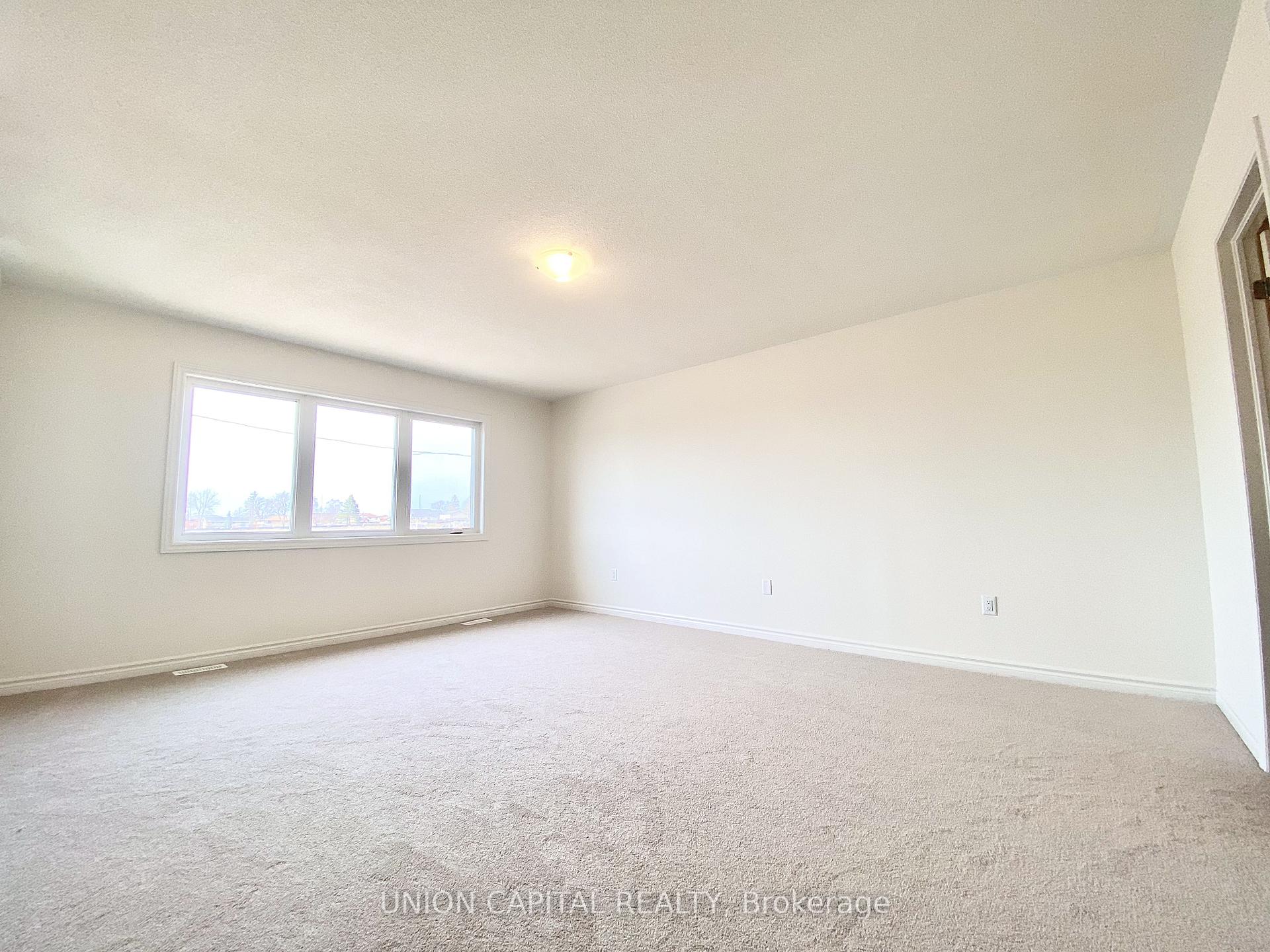 Photo 22 of 113 Shepherd Drive, Barrie, Rural Barrie Southeast — HOMEH